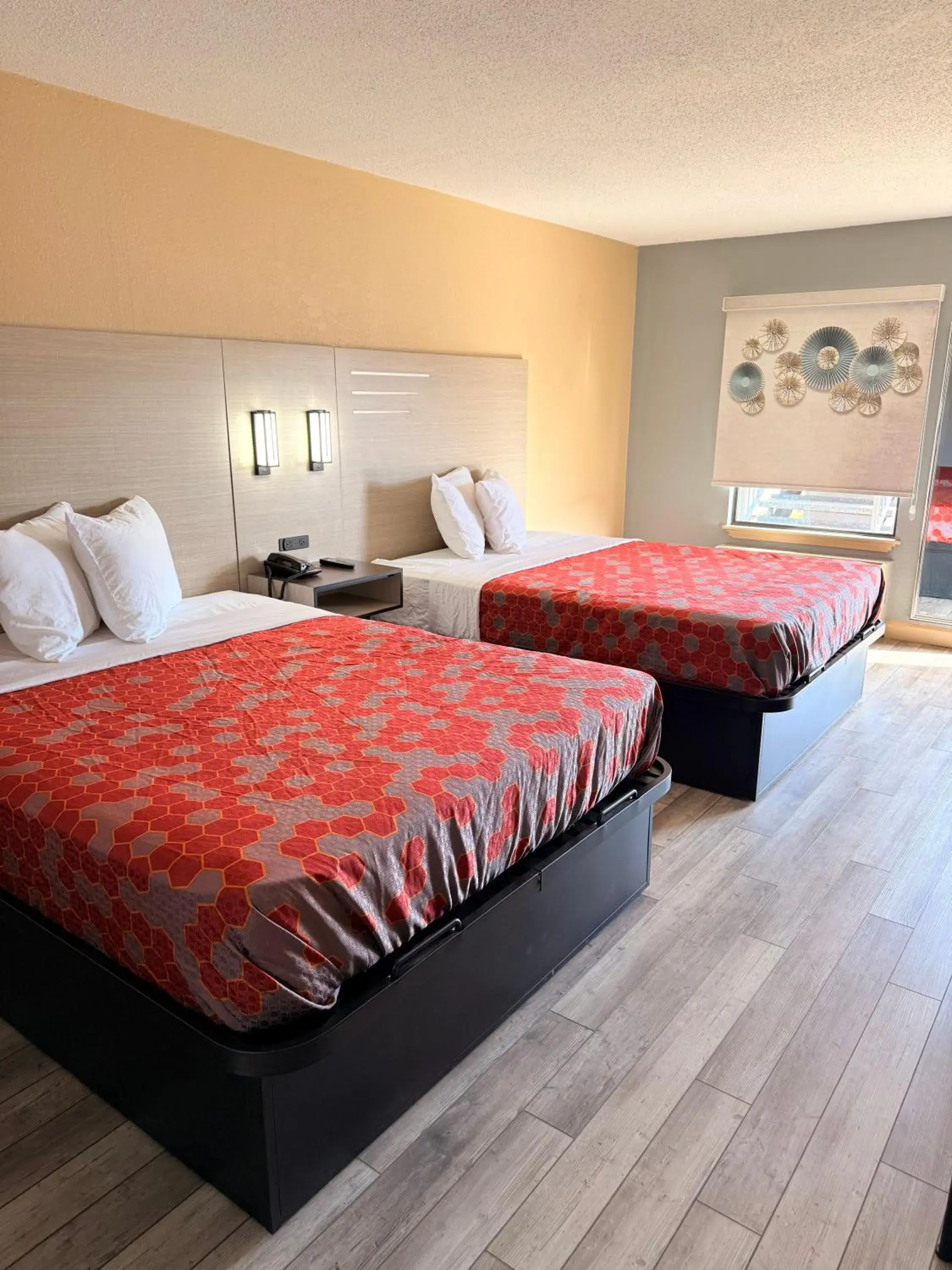 Standard Double Room in Milan inn & Suites Standard Double Room in Milan inn & Suites