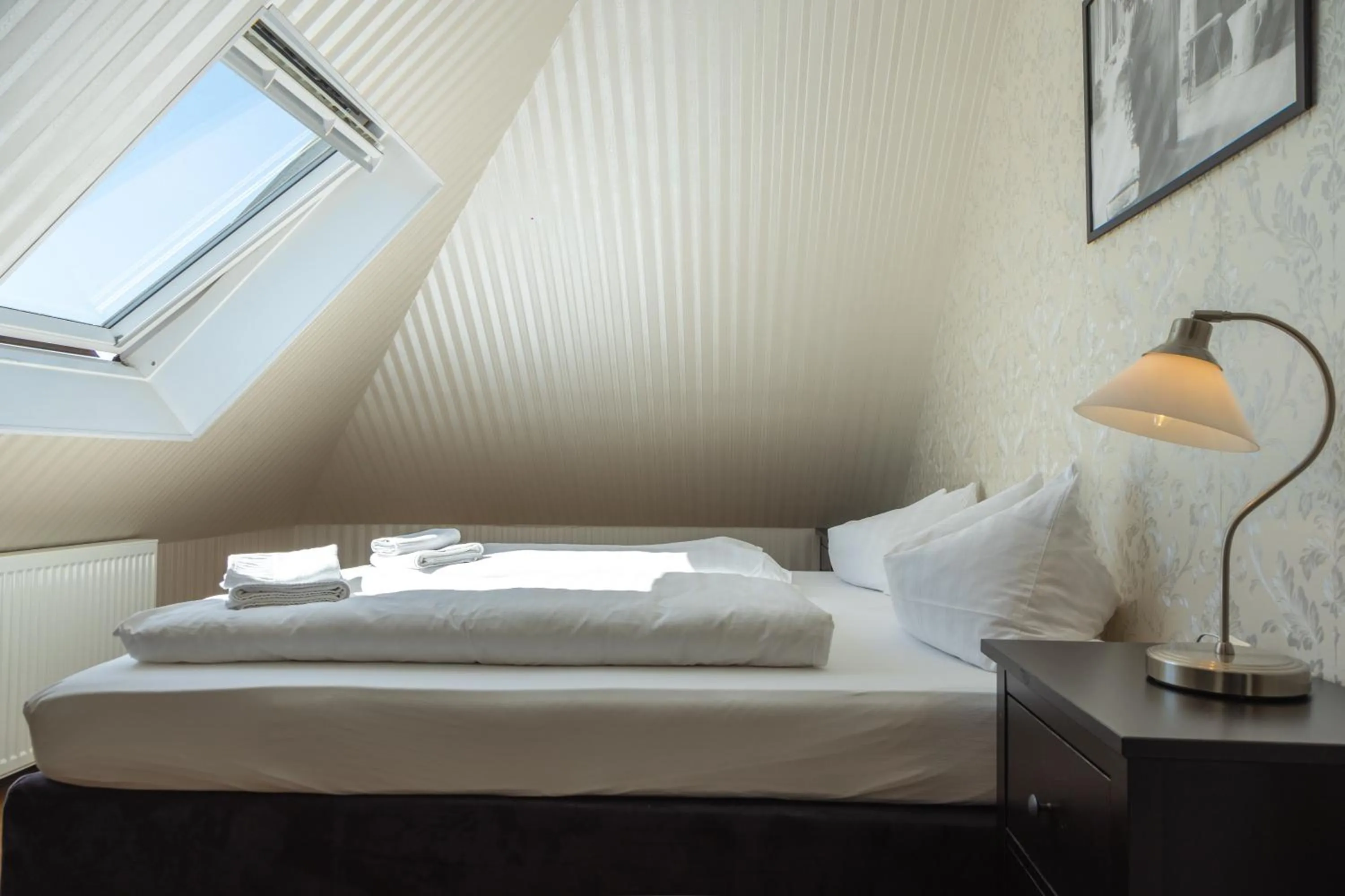 Bedroom, Bed in Spielzeughotel Sonneberg