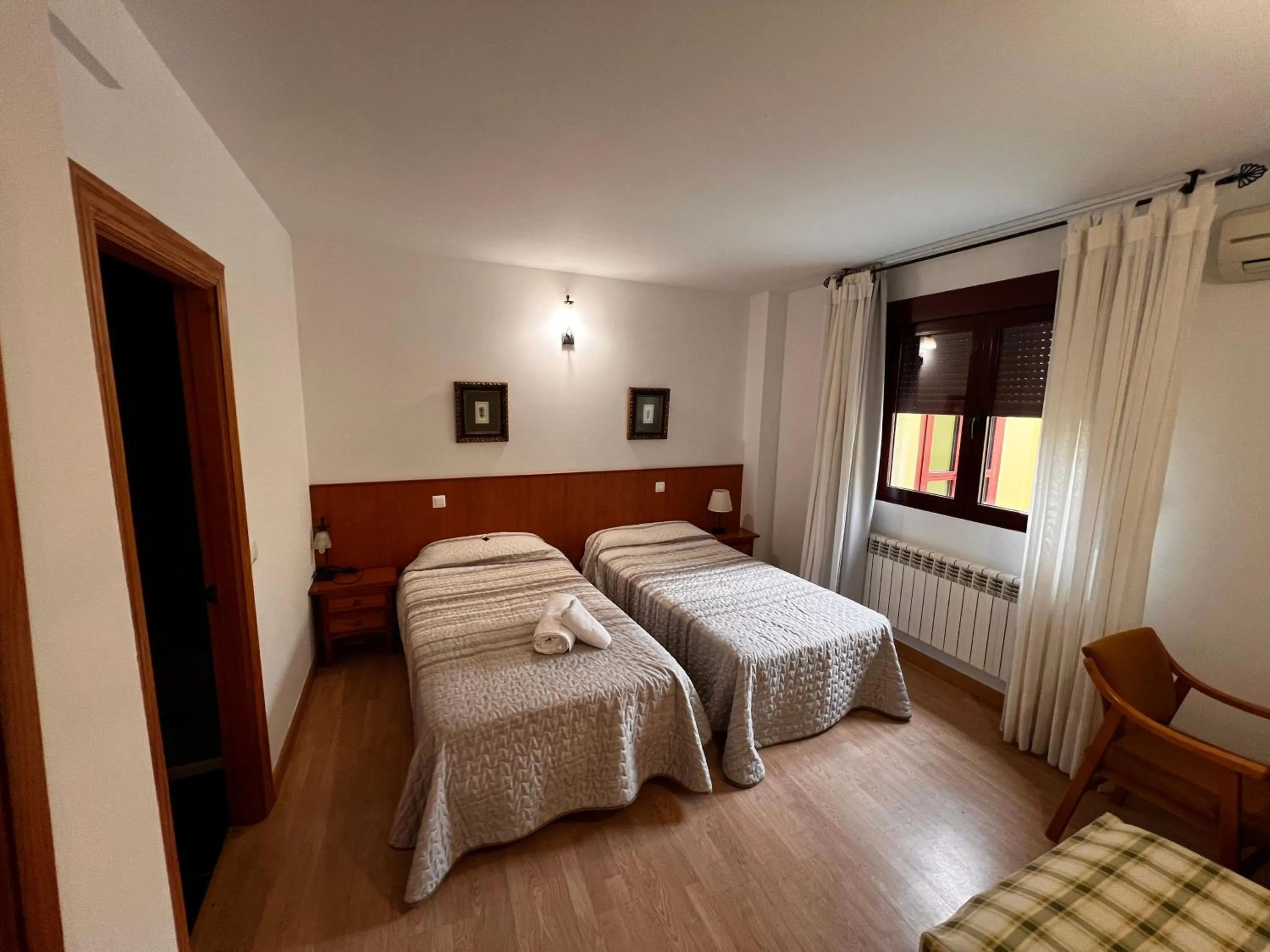 Bed in Hotel Puente de Piedra