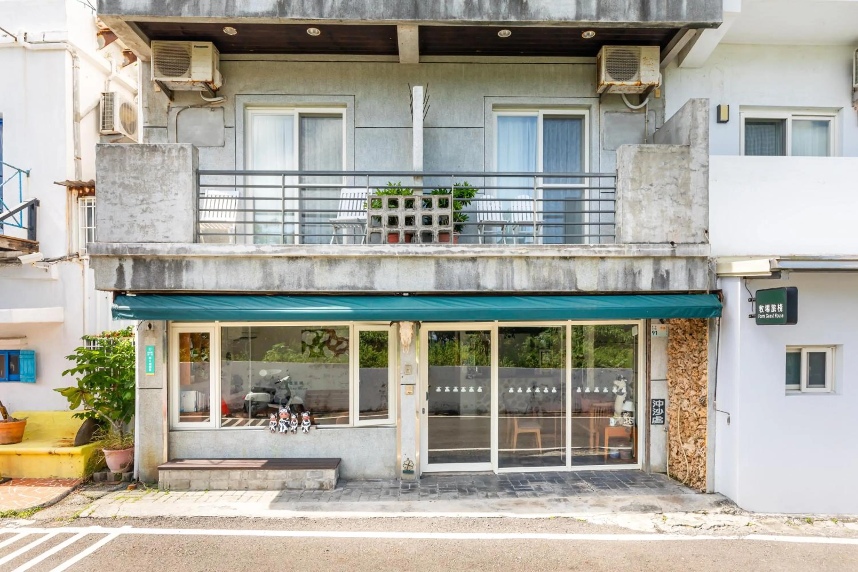 Property building in Fairyland & Farm Guest House