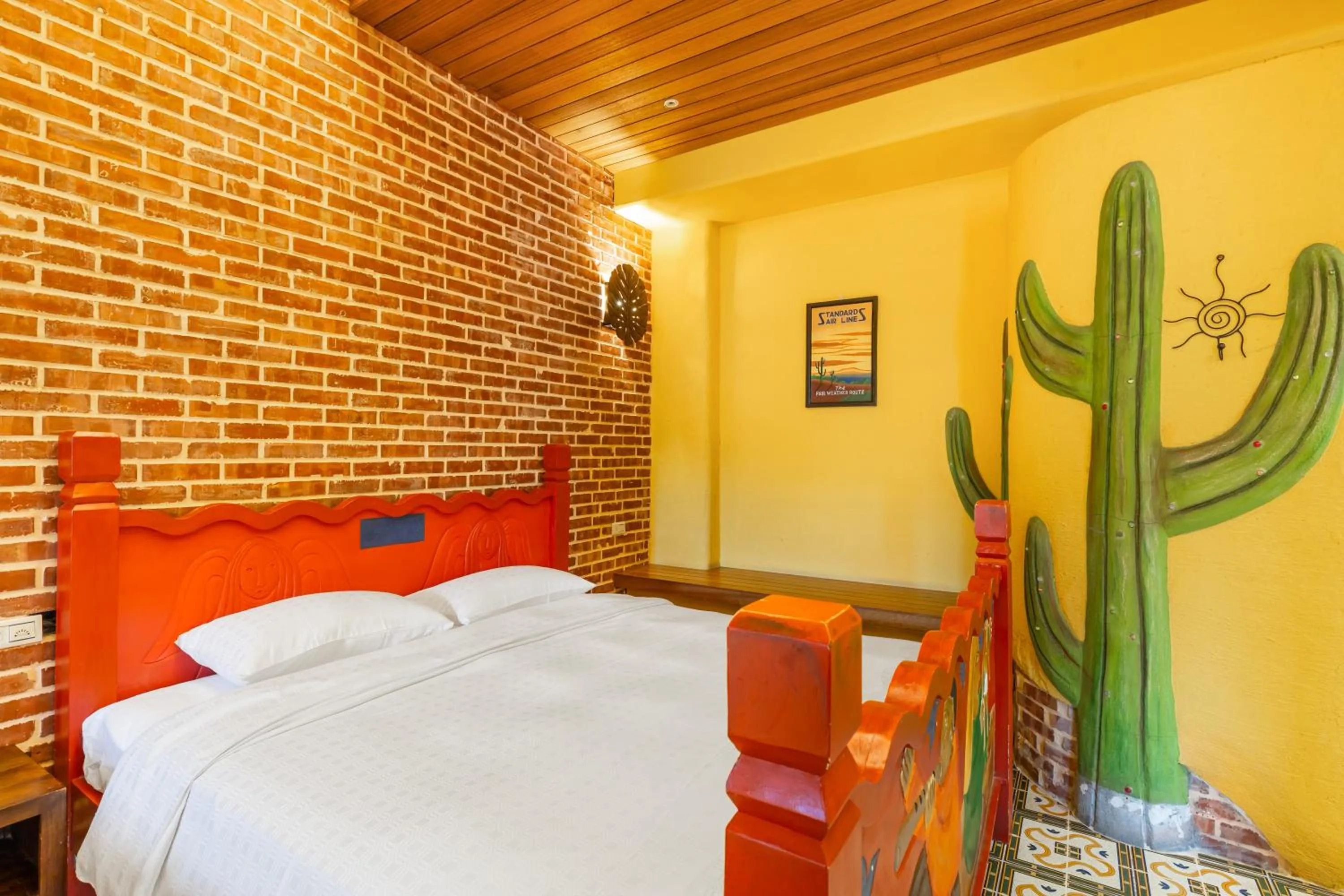 Photo of the whole room, Bed in Fairyland & Farm Guest House