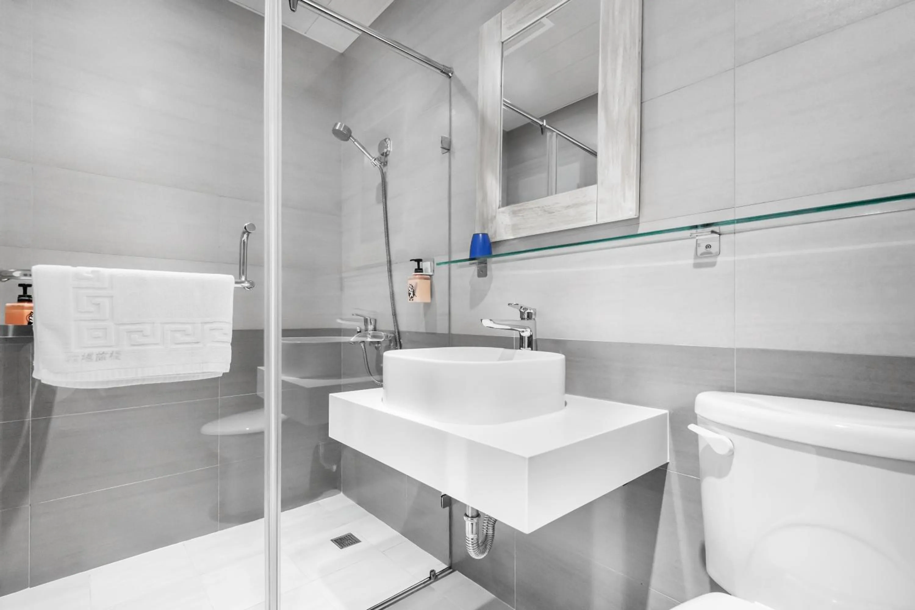 Bathroom in Fairyland & Farm Guest House