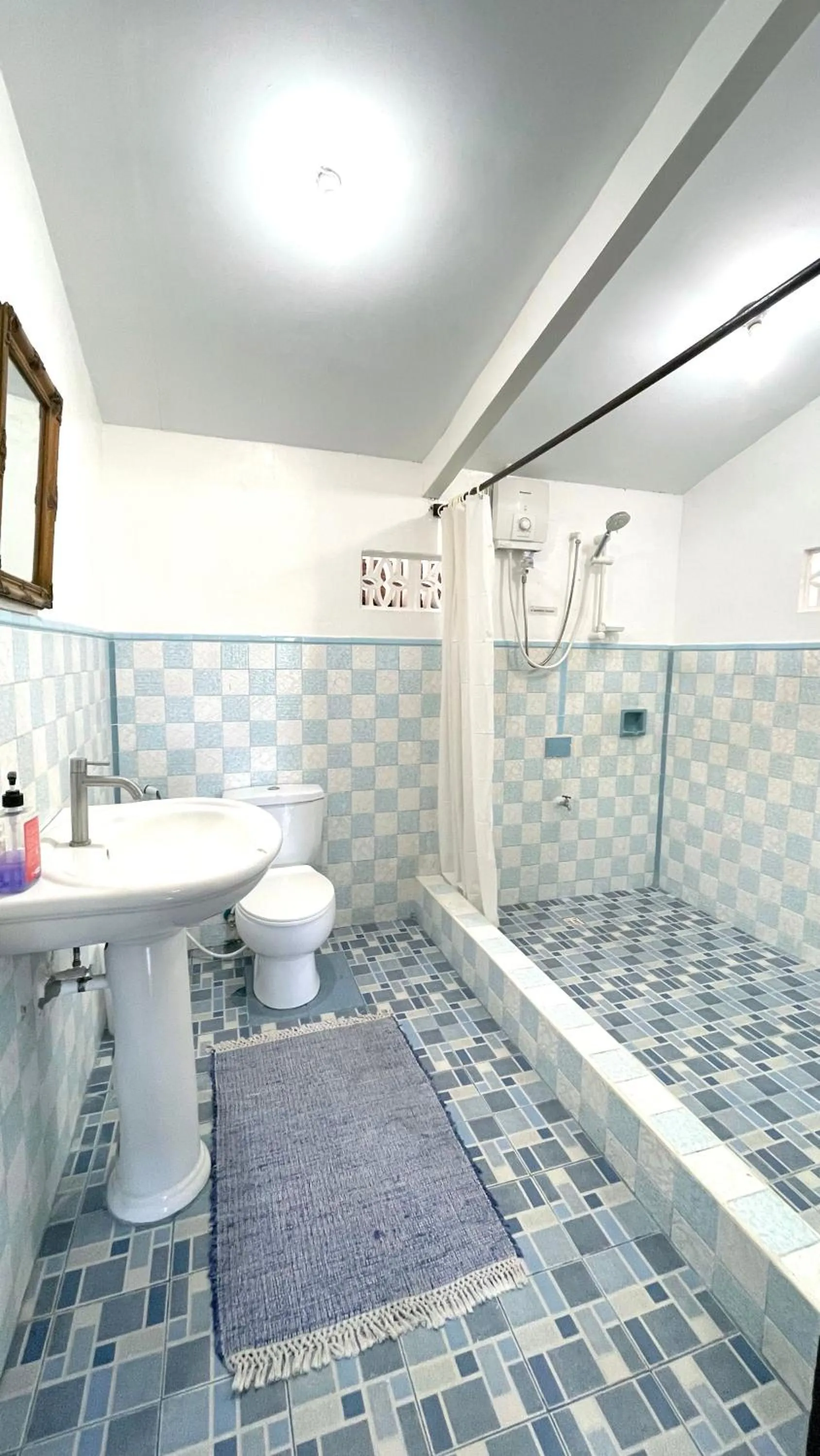 Shower in Villa Angela Heritage House