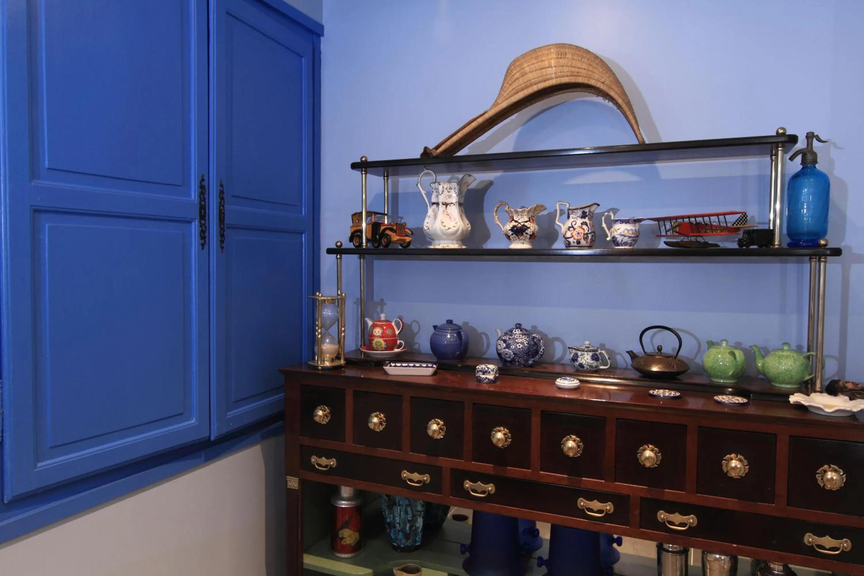 Decorative detail in Hôtel Ohartzia