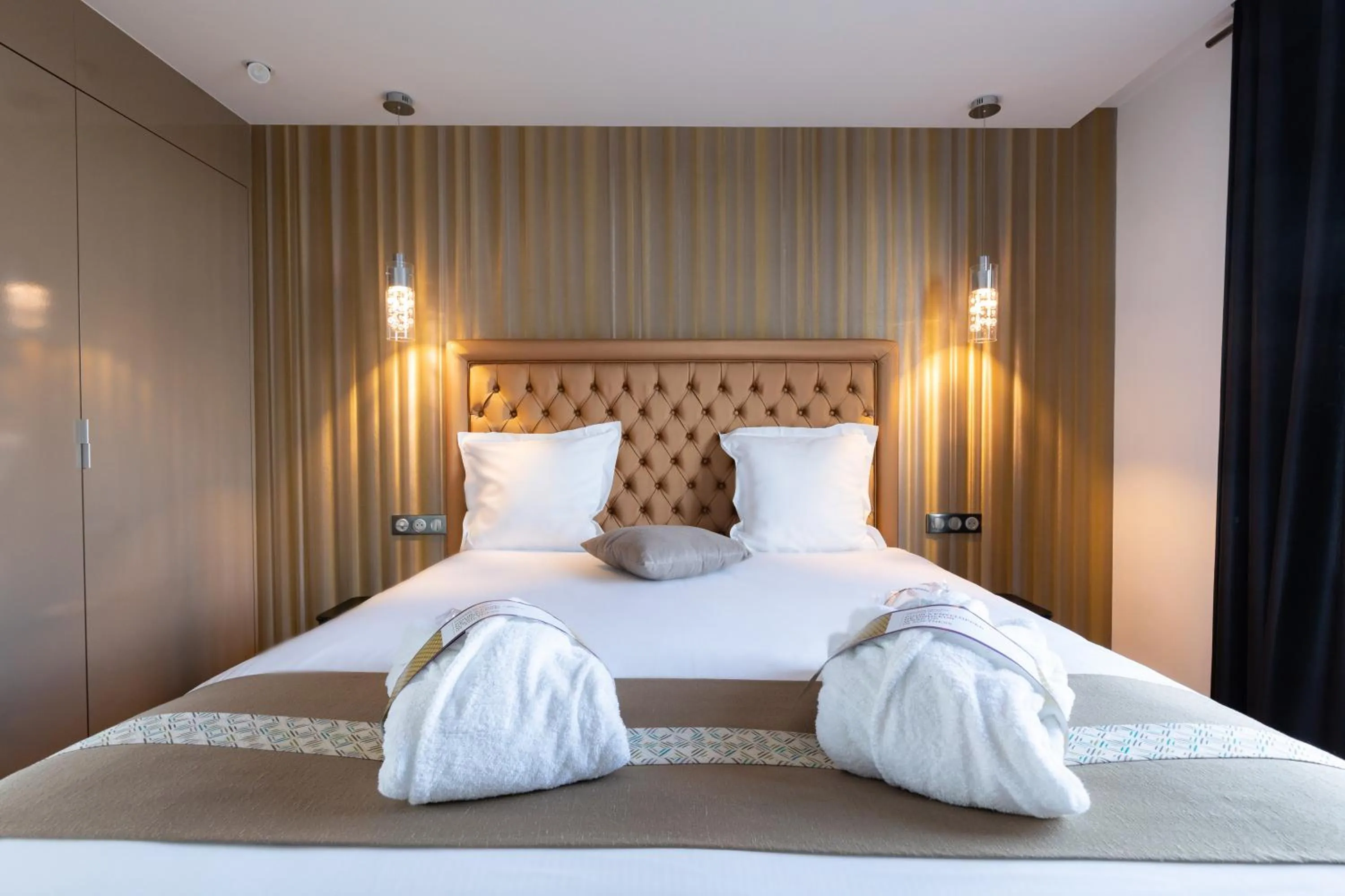 Bed in Mercure Bale Mulhouse Aeroport