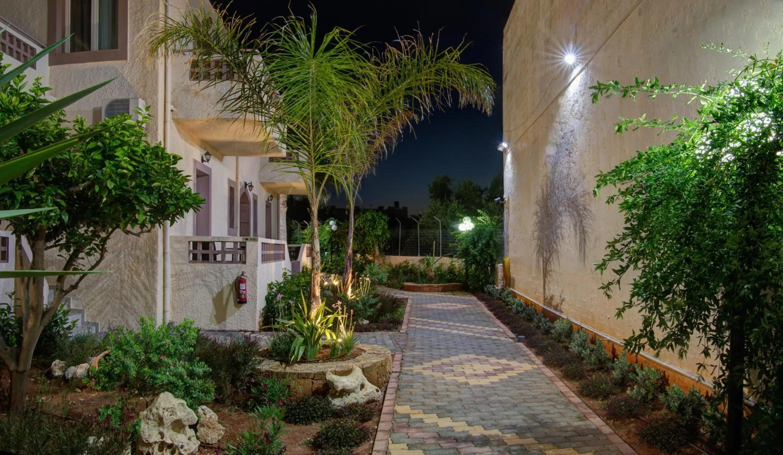 Facade/entrance in Le Palme