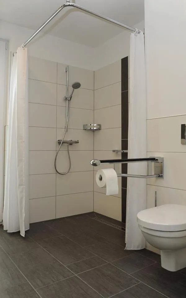 Shower in Hotel Am Markt