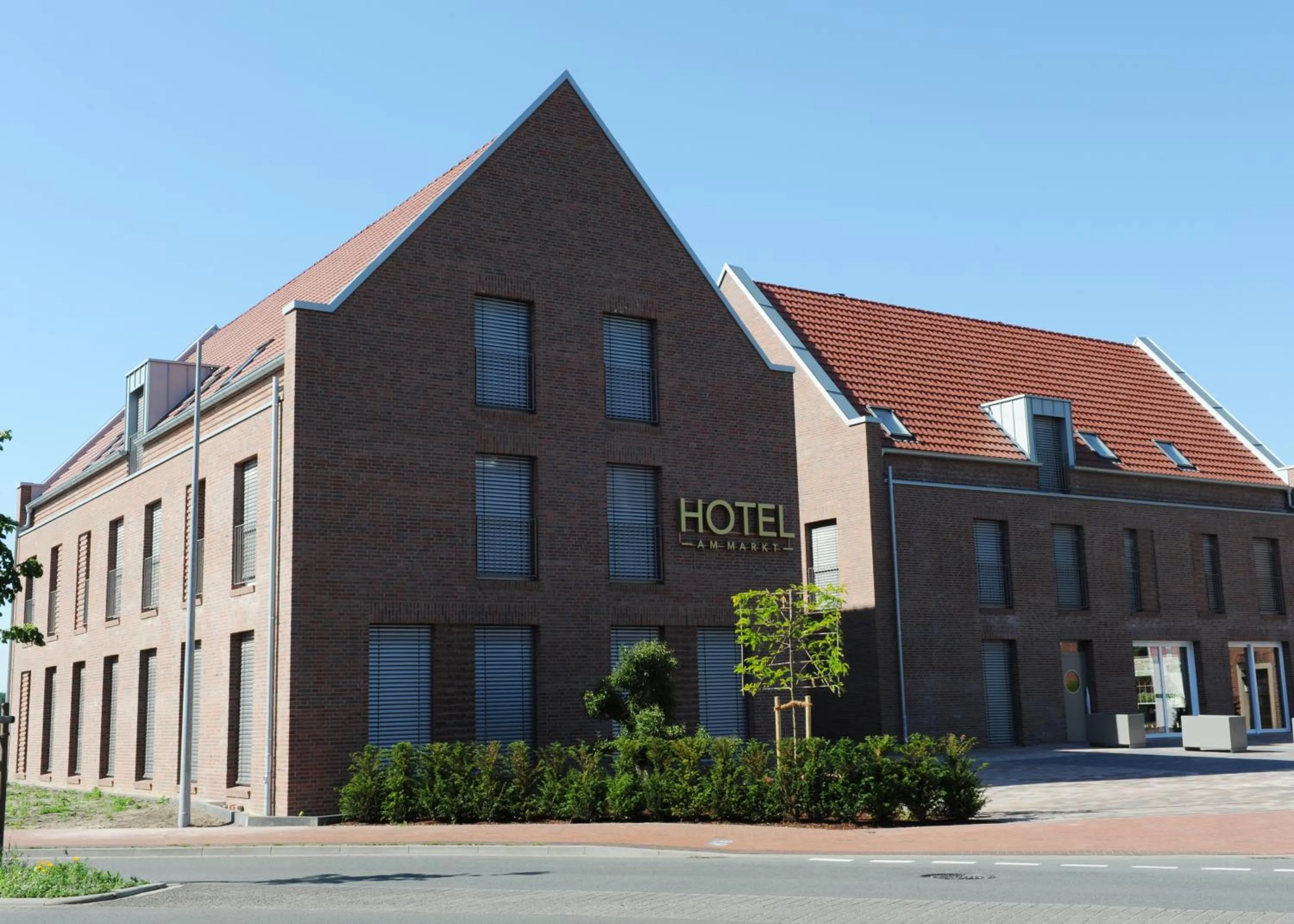 Property building in Hotel Am Markt