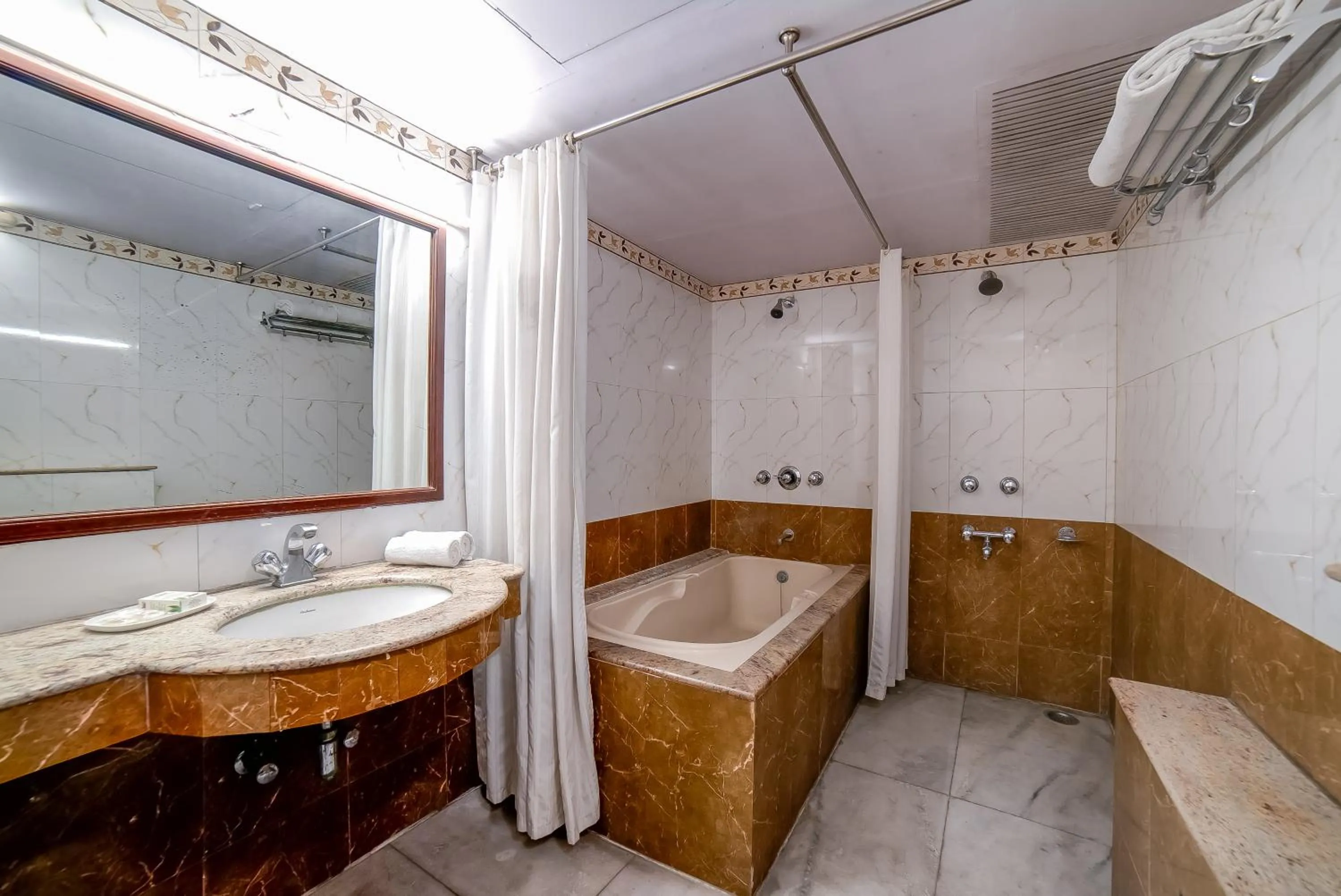 Bathroom in LMB Hotel City Centre, Jaipur