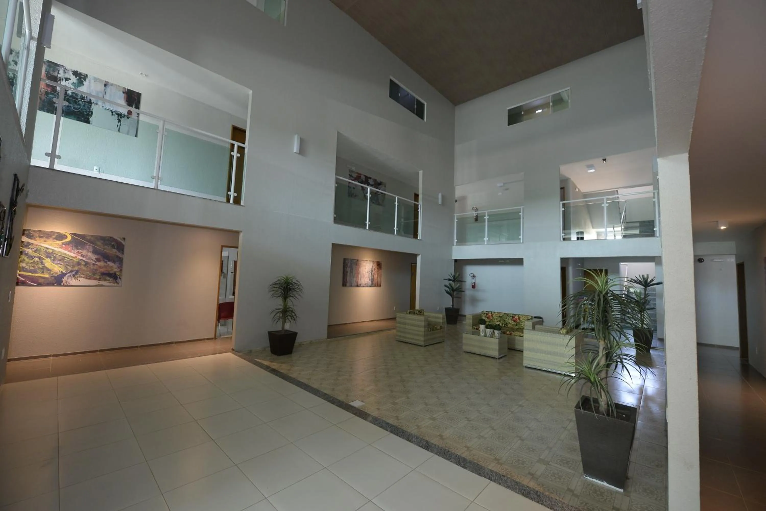 Communal lounge/ TV room in Hotel Leon