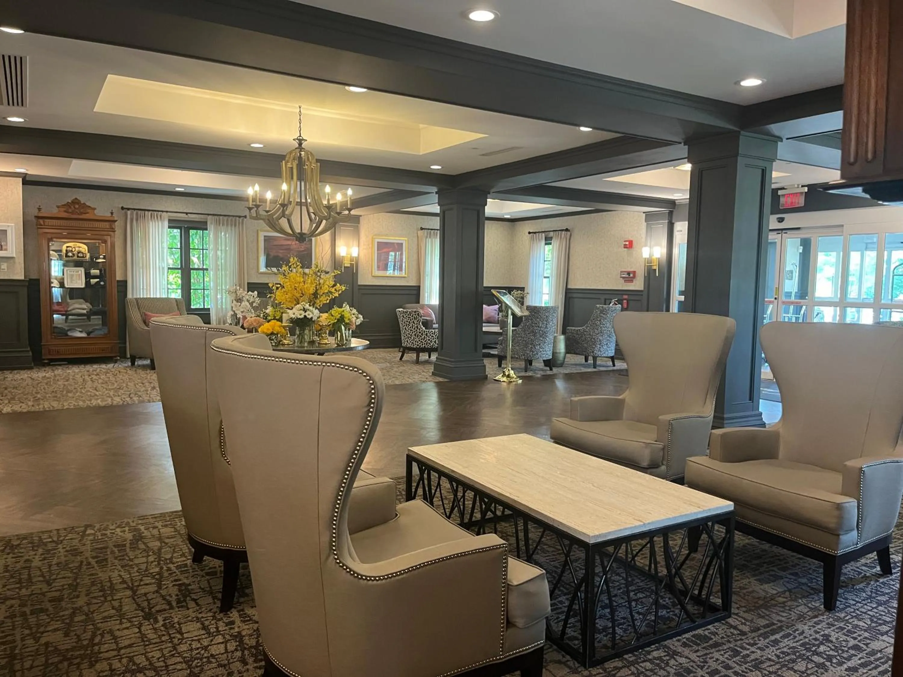 Lobby or reception in Normandy Farm Hotel & Conference Center