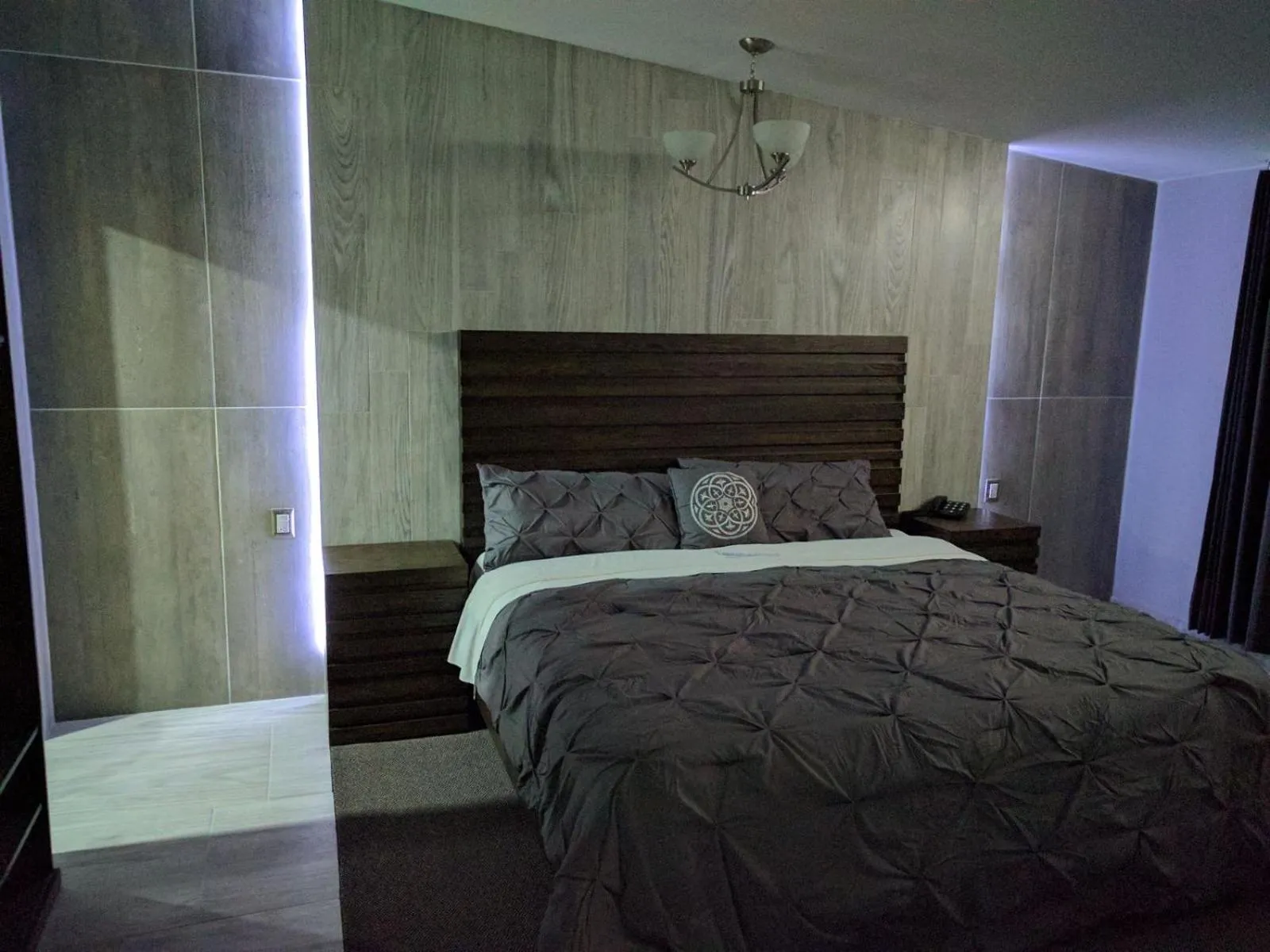 Bed in Hotel Aeropuerto