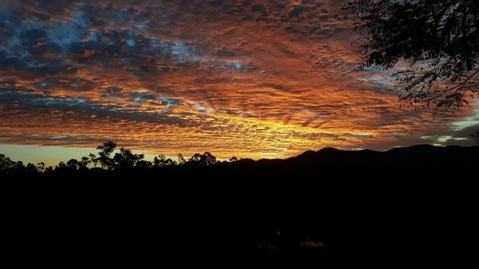 Sunset in Amamoor Homestead and Country Cottages