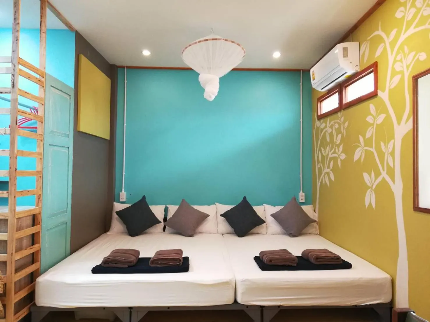 Bed in 60 Blue House