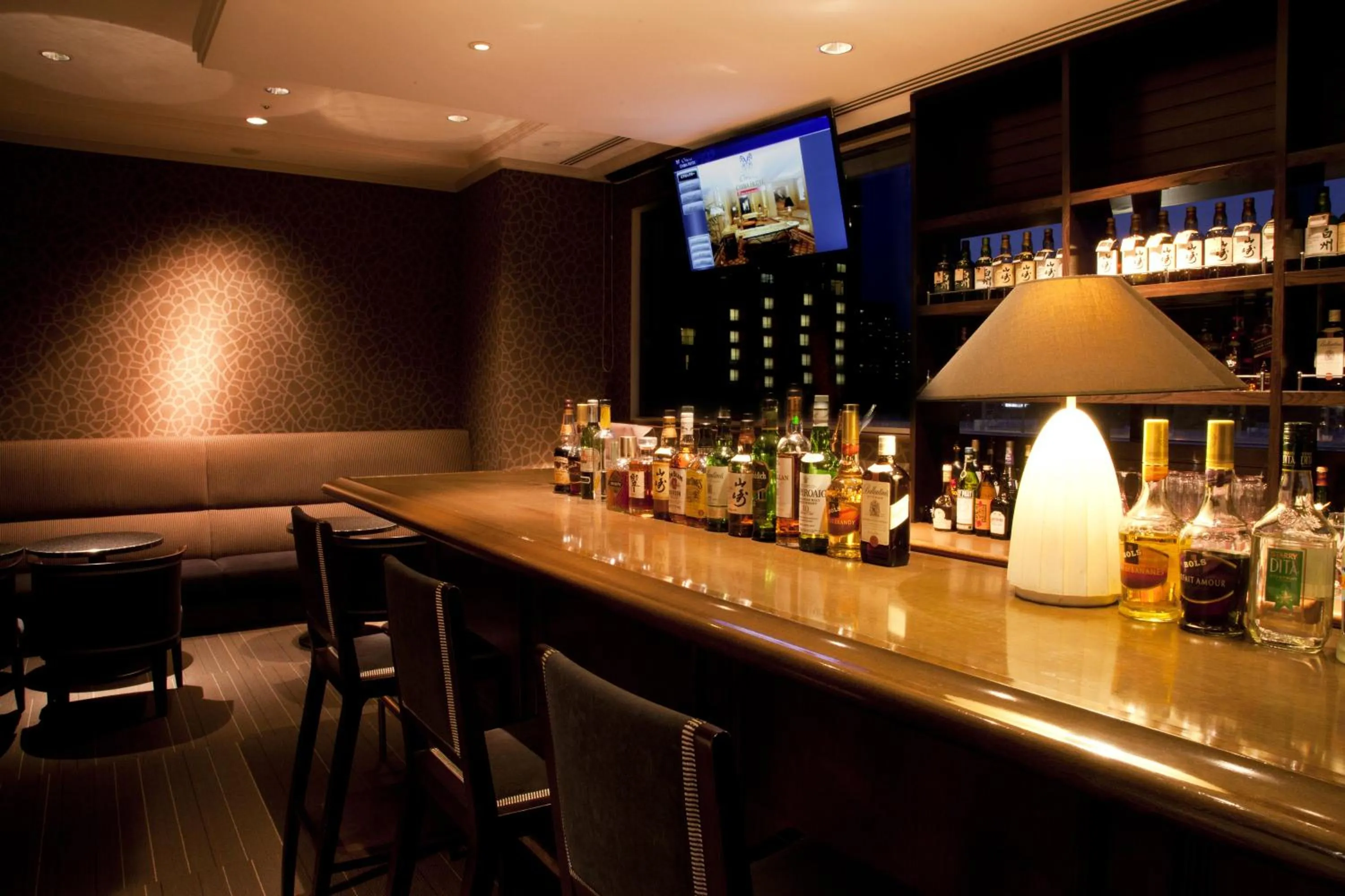 Restaurant/places to eat in Okura Chiba Hotel