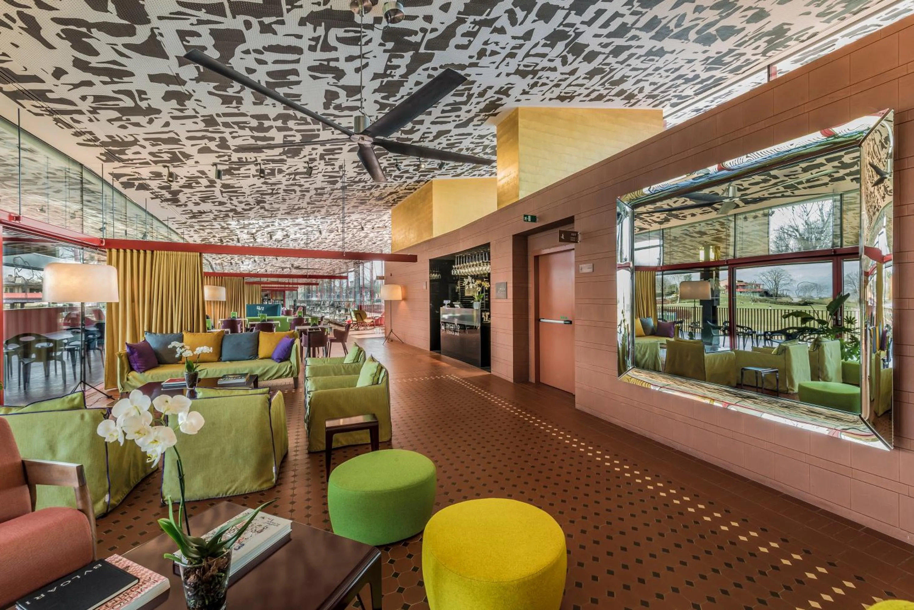 Communal lounge/ TV room in Villaverde Hotel Spa&Golf Udine