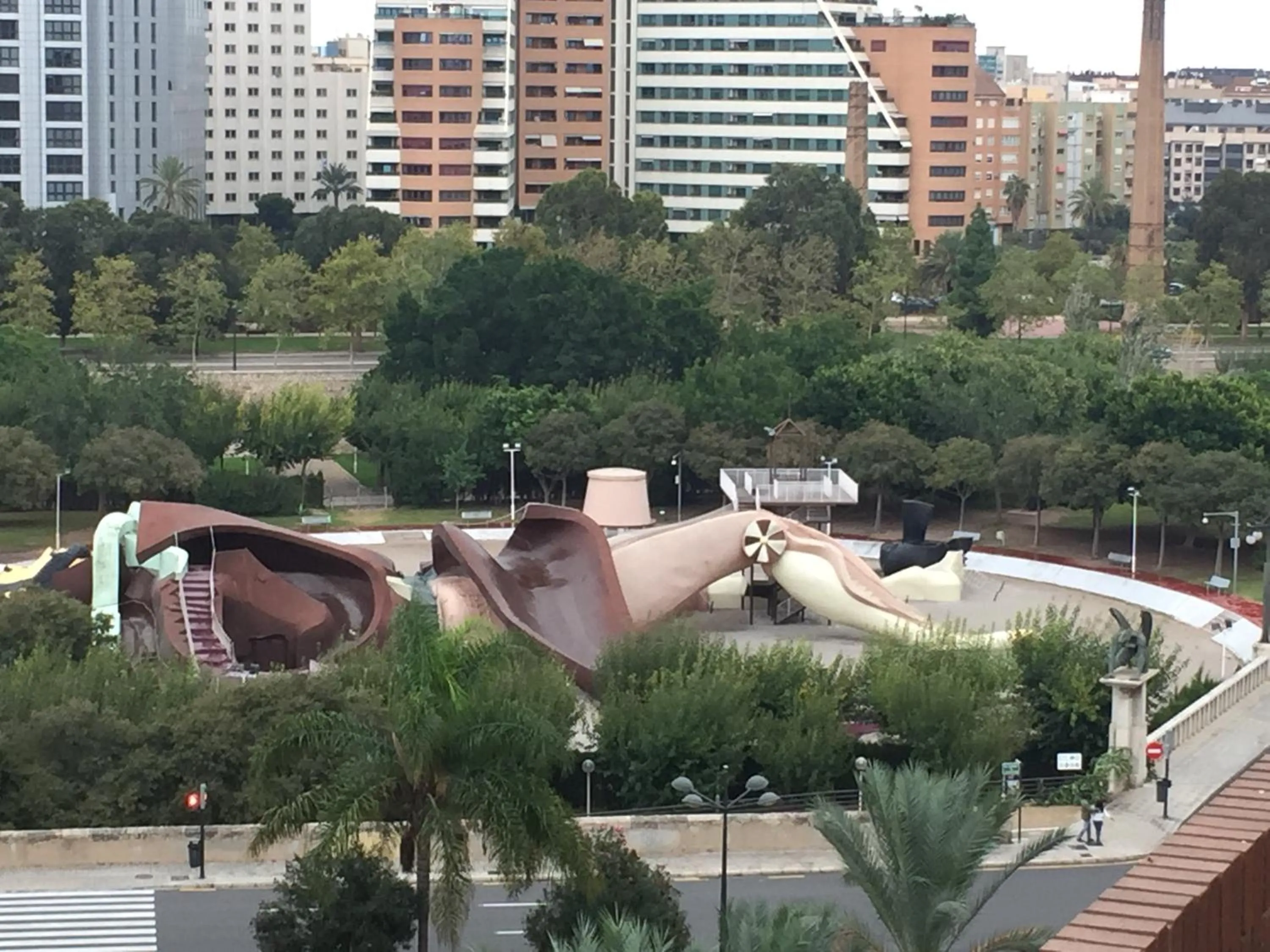 Children play ground in Valencia Centro WiFi