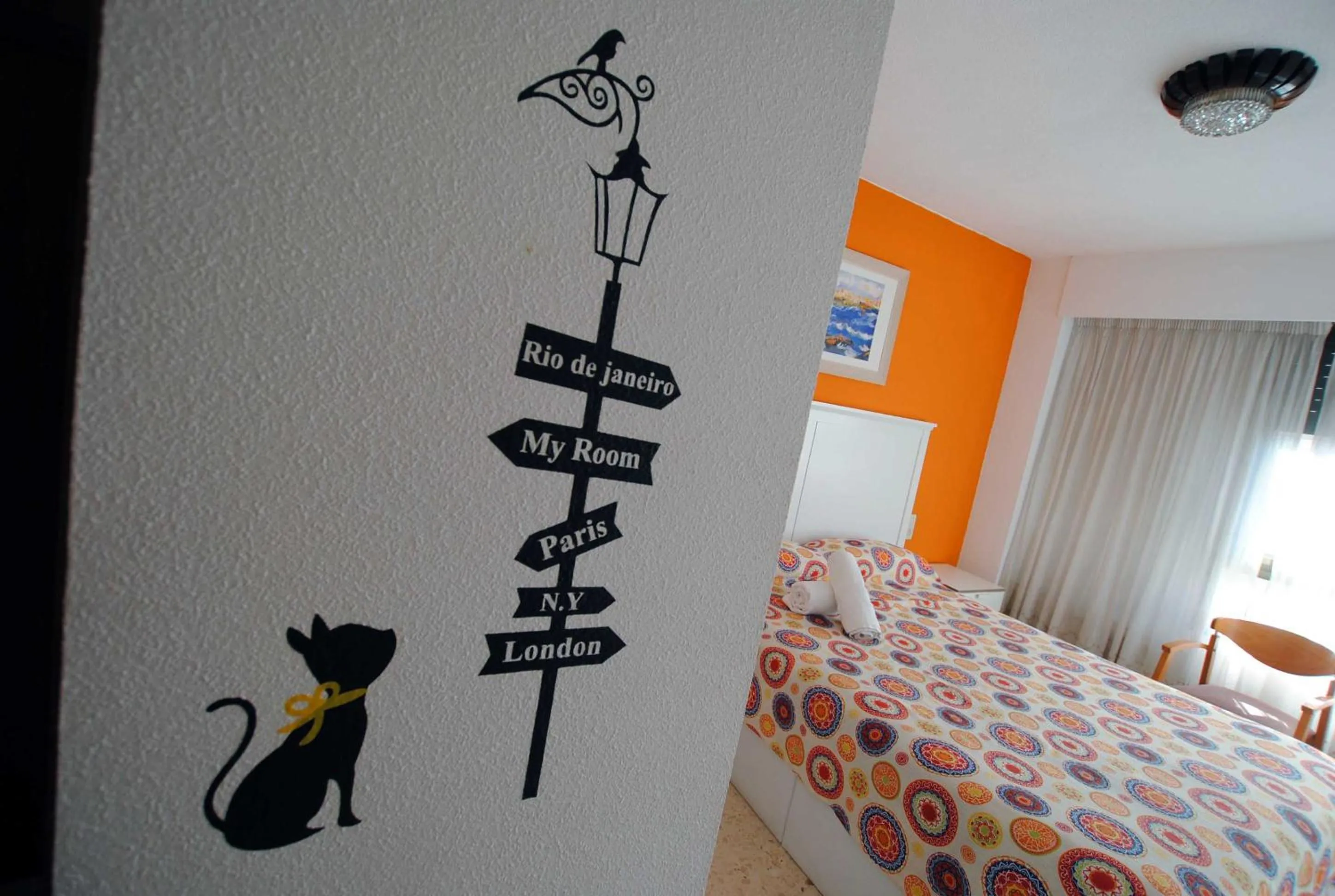 Decorative detail, Bed in Valencia Centro WiFi