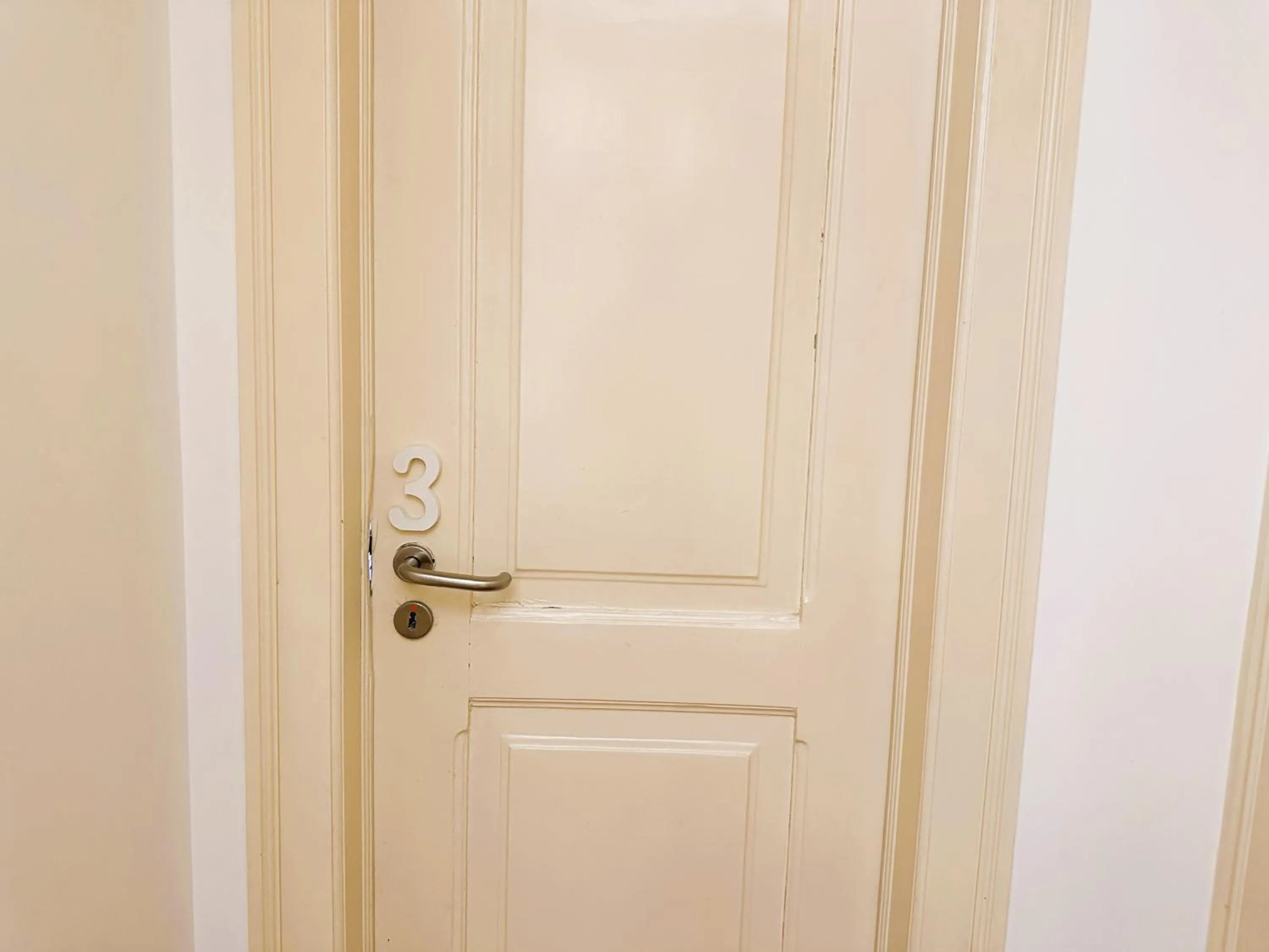 Decorative detail in Estrela Charming Rooms by HOST-POINT