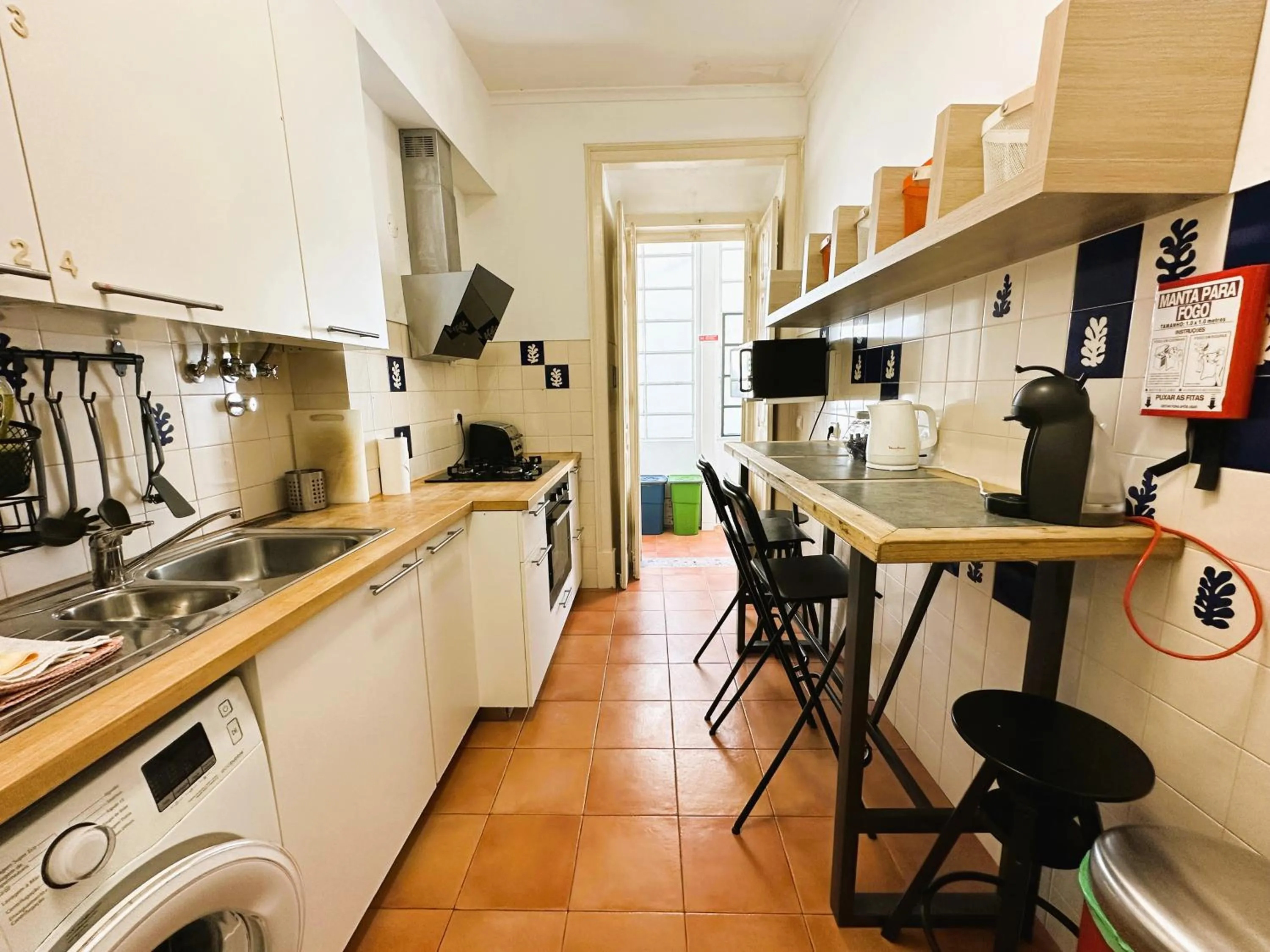 Coffee/tea facilities in Estrela Charming Rooms by HOST-POINT