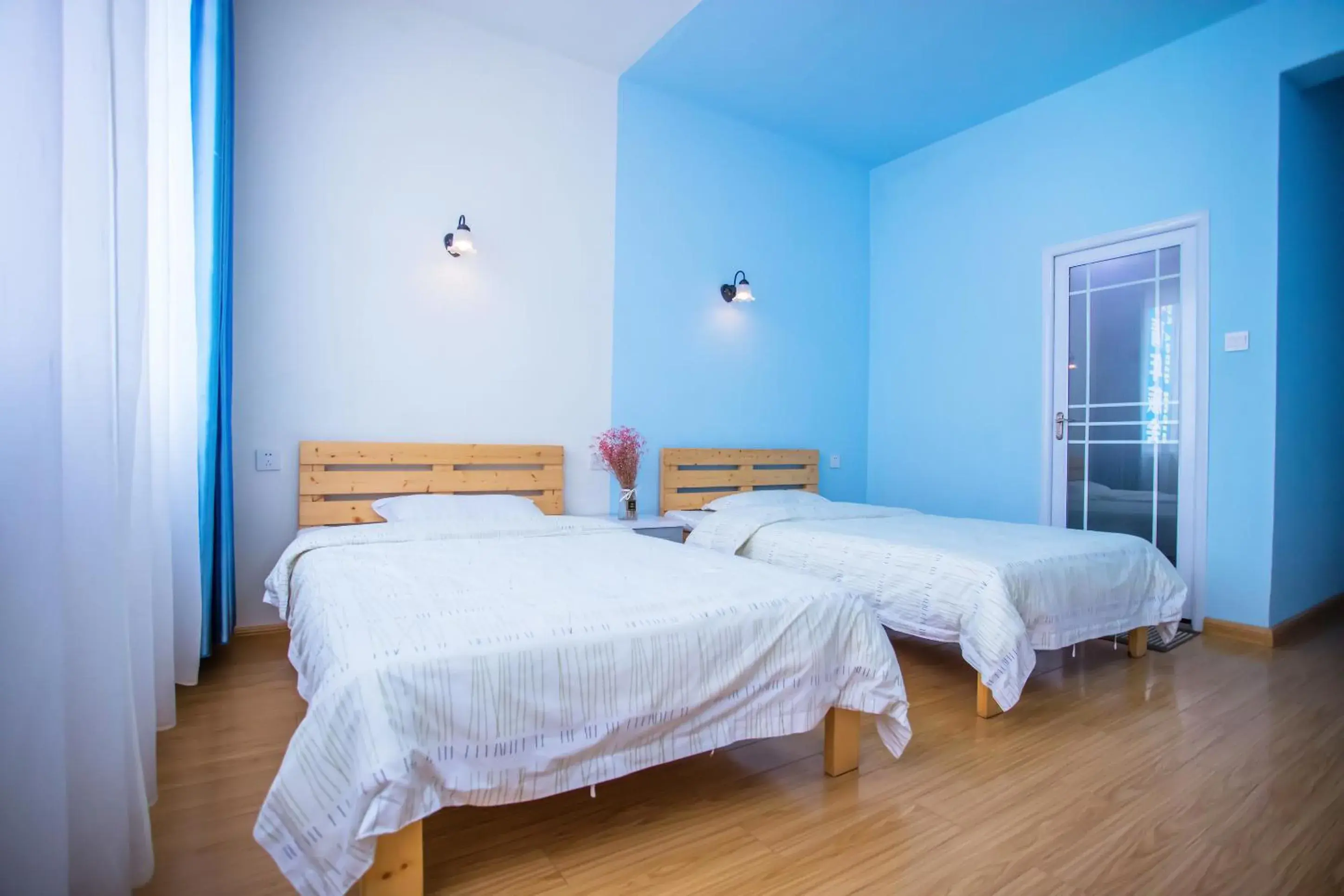 Standard Twin Room in Murphy Youth Hostel Guilin桂林北站莫非青年旅舍 Standard Twin Room in Murphy Youth Hostel Guilin桂林北站莫非青年旅舍