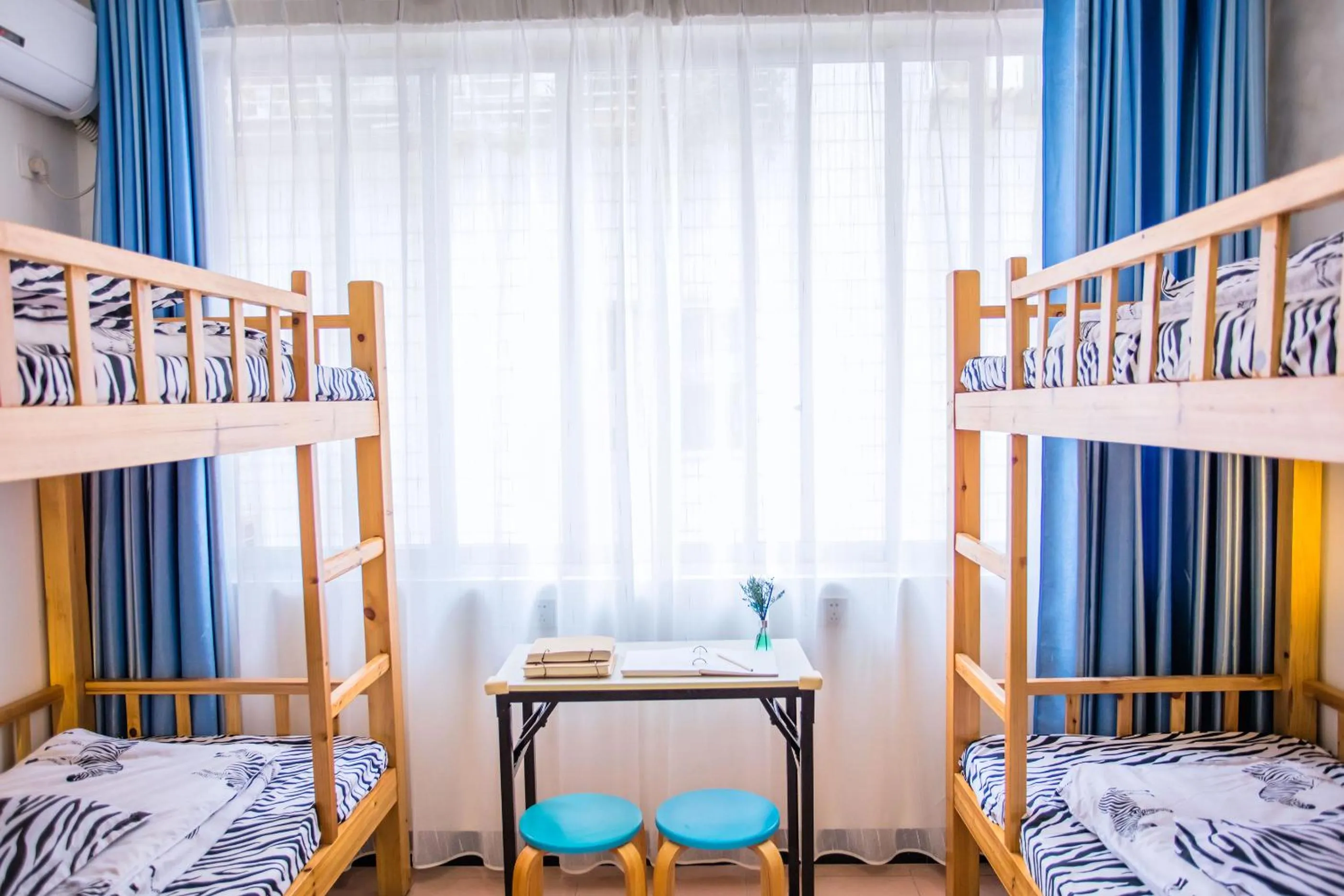 bunk bed, Bed in Murphy Youth Hostel Guilin桂林北站莫非青年旅舍