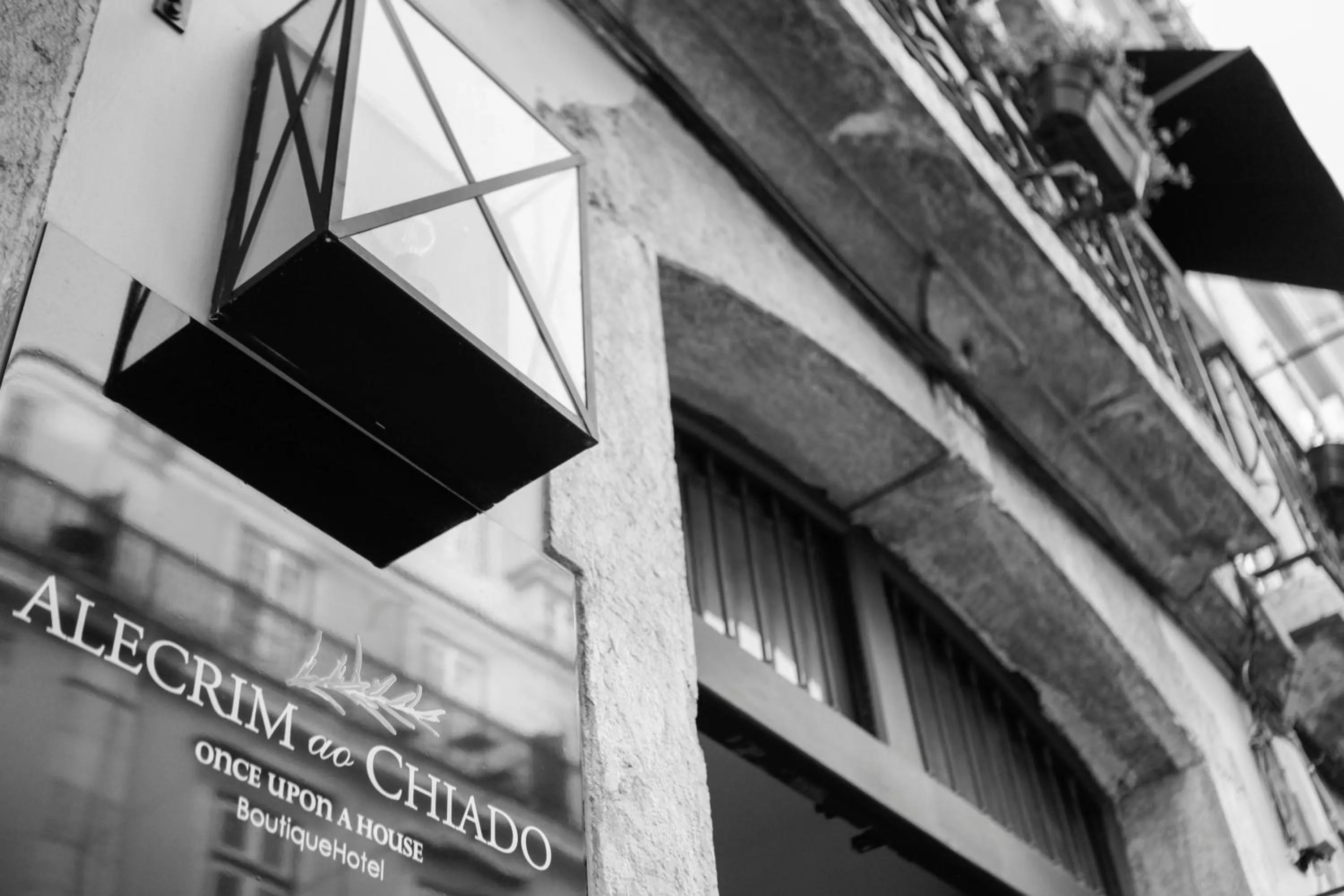 Property building in Alecrim ao Chiado