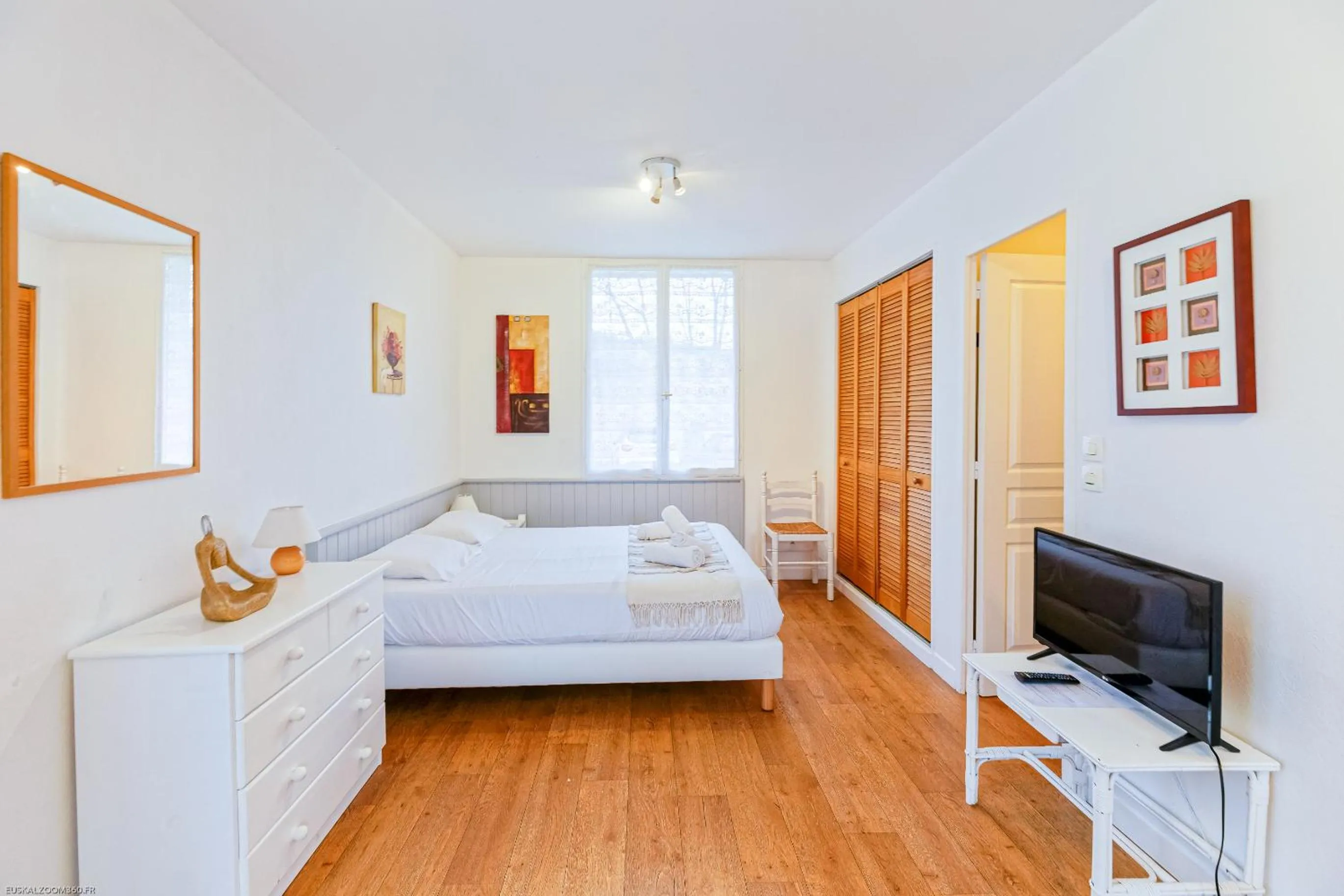 Photo of the whole room, Bed in Appart'Hôtel Bellevue