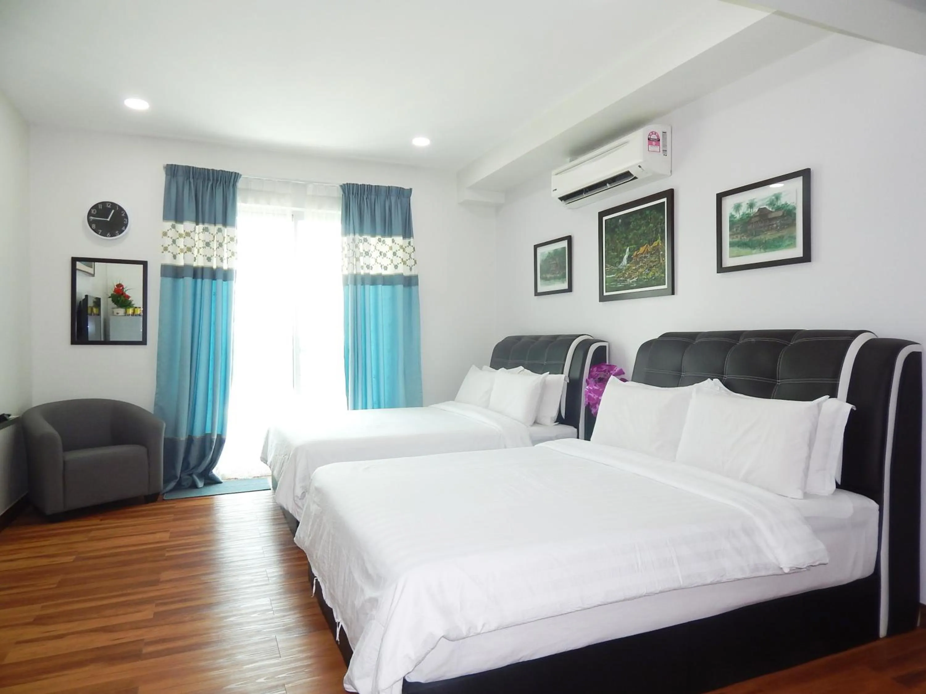 Photo of the whole room, Bed in Wadi Iman Guesthouse @ i-City