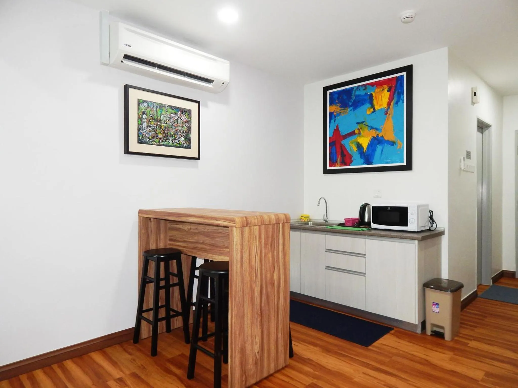 Kitchen or kitchenette in Wadi Iman Guesthouse @ i-City