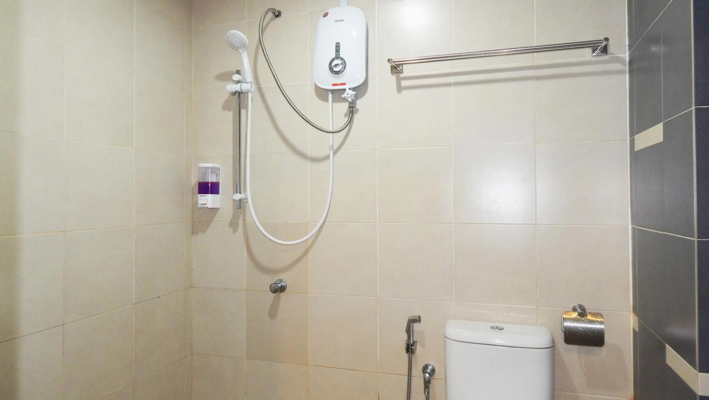 Shower in Wadi Iman Guesthouse @ i-City
