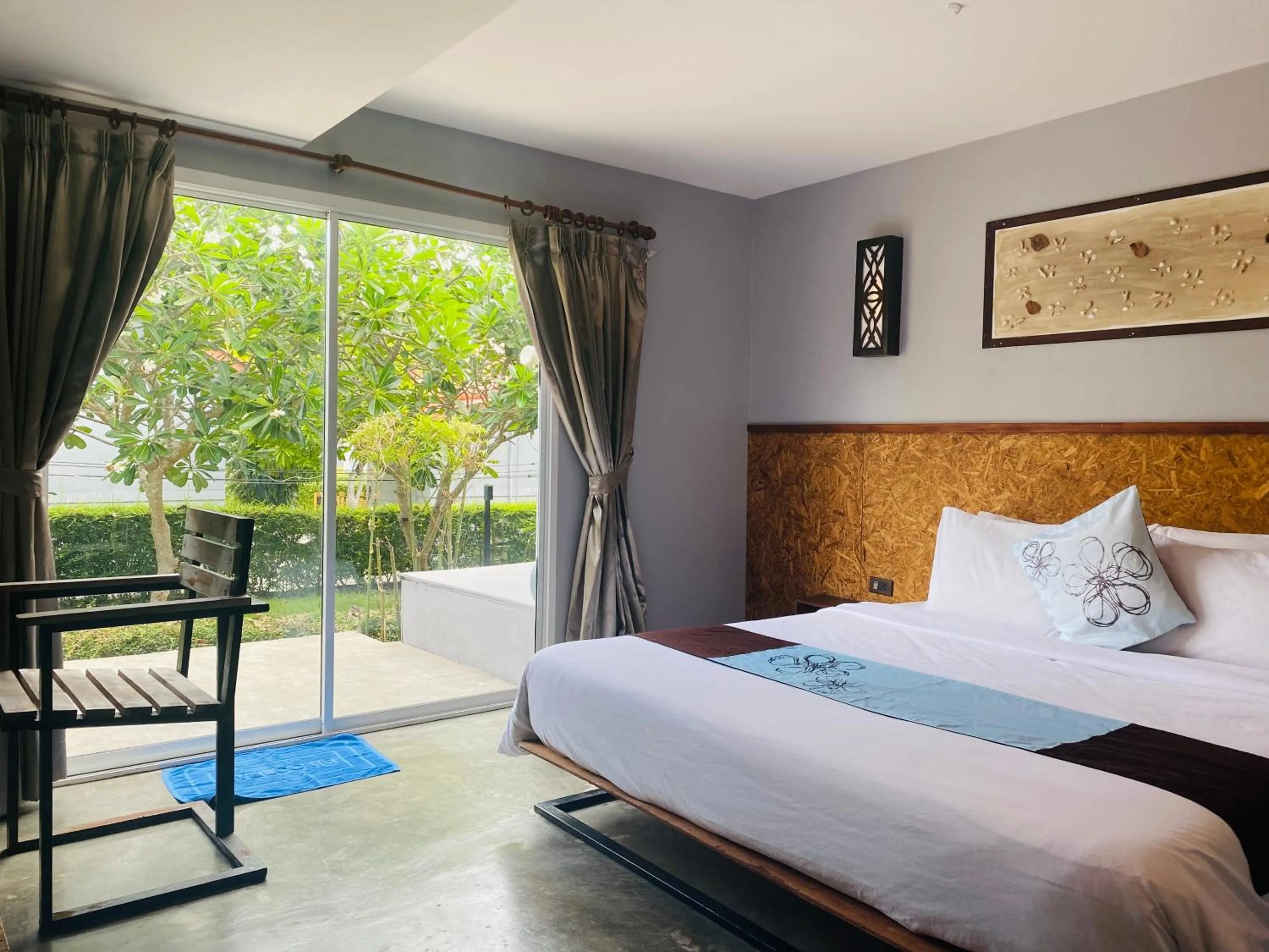 Bed in The Hip Resort @ Phi Phi