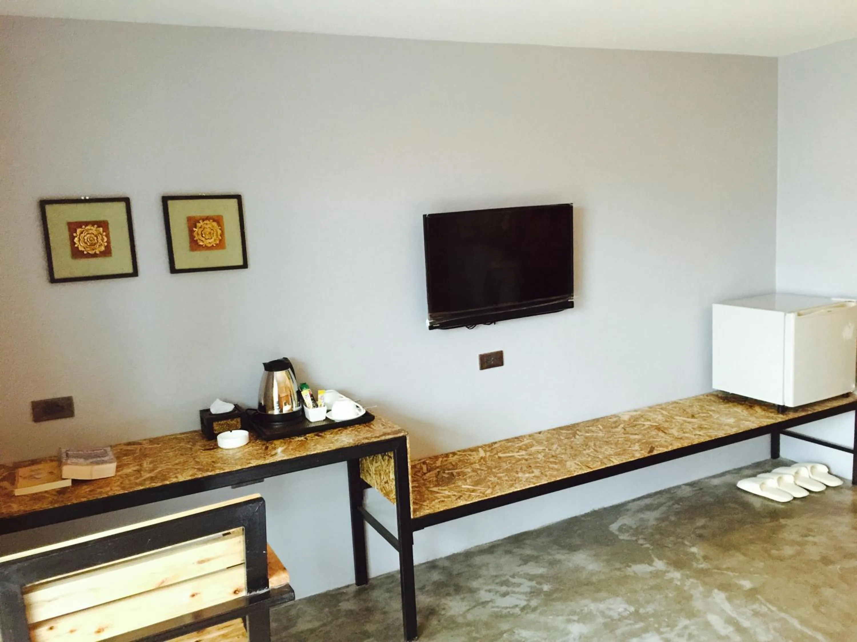 Coffee/tea facilities, Bed in The Hip Resort @ Phi Phi