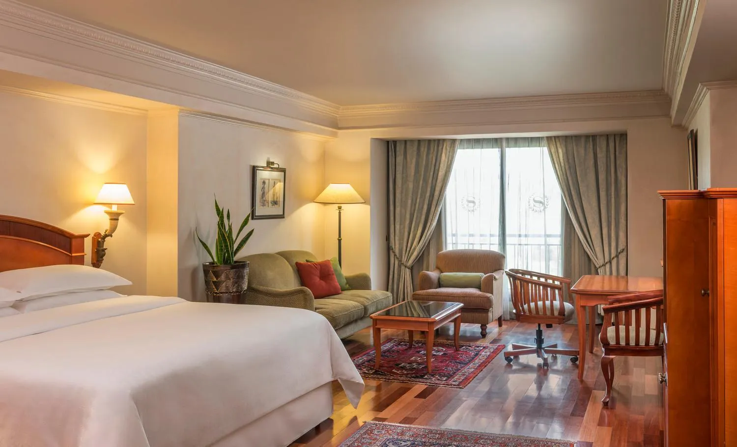 Photo of the whole room, Bed in CT Hotel