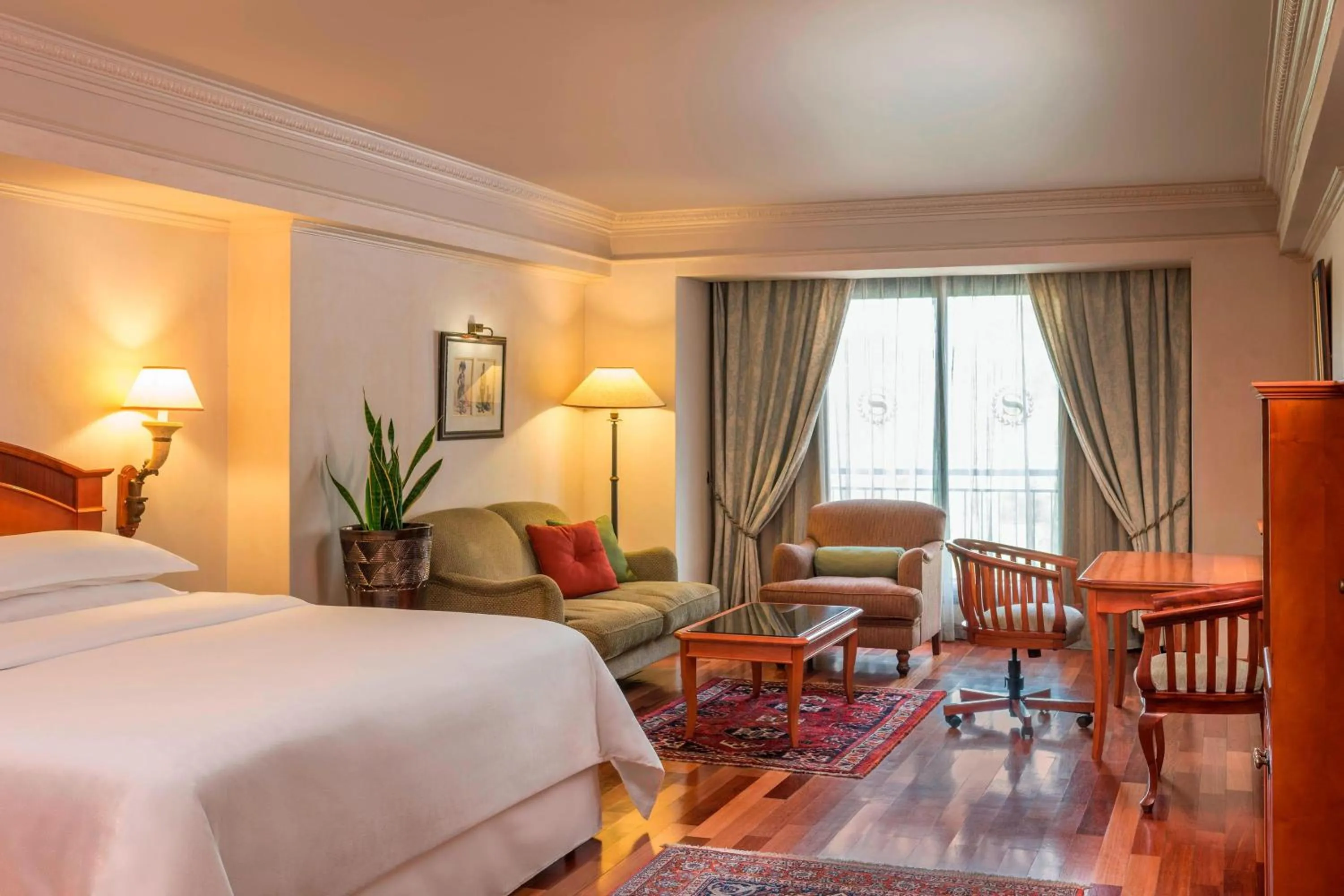 Photo of the whole room, Bed in CT Hotel