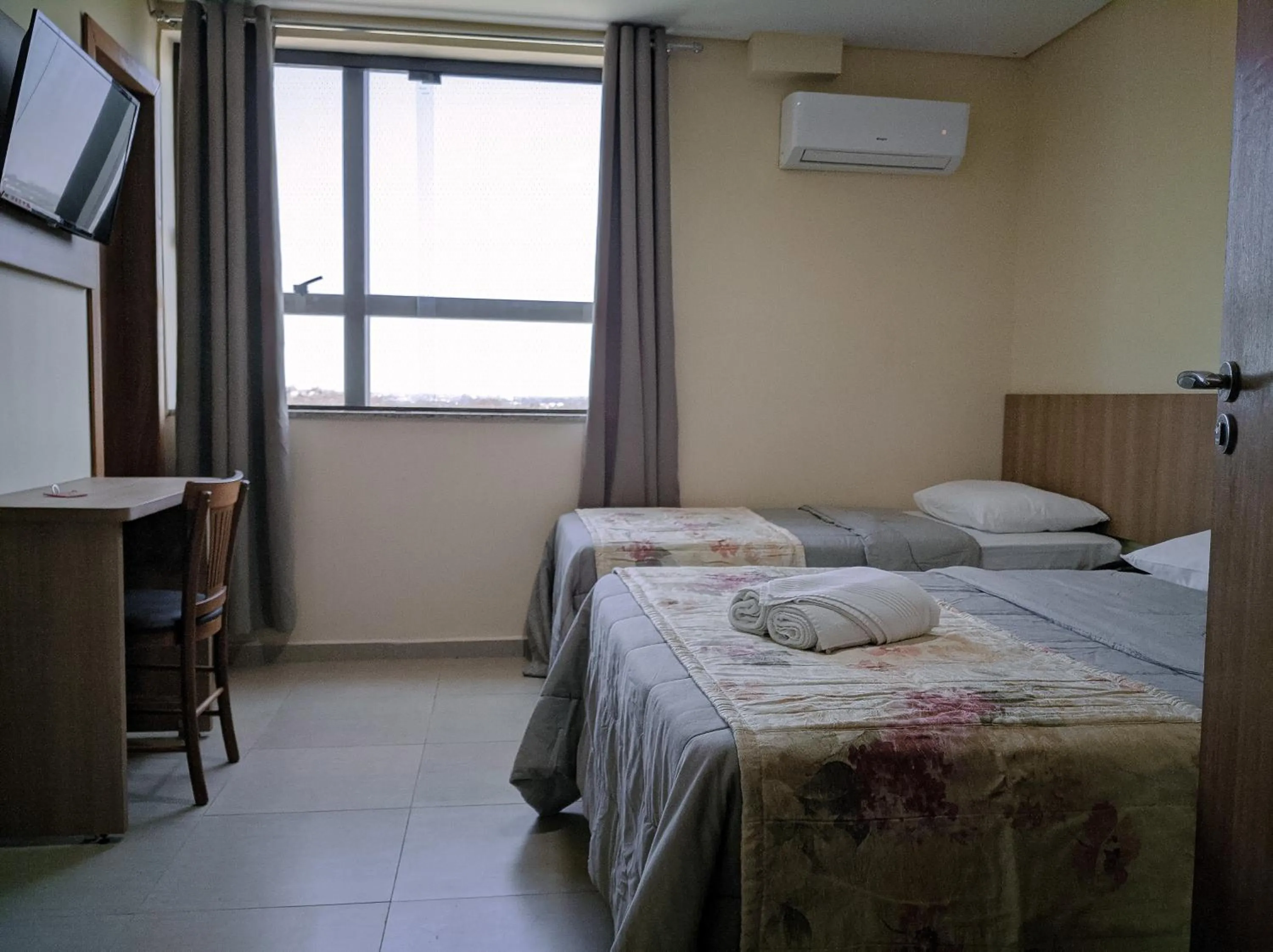 Bed in Rede Andrade Biton