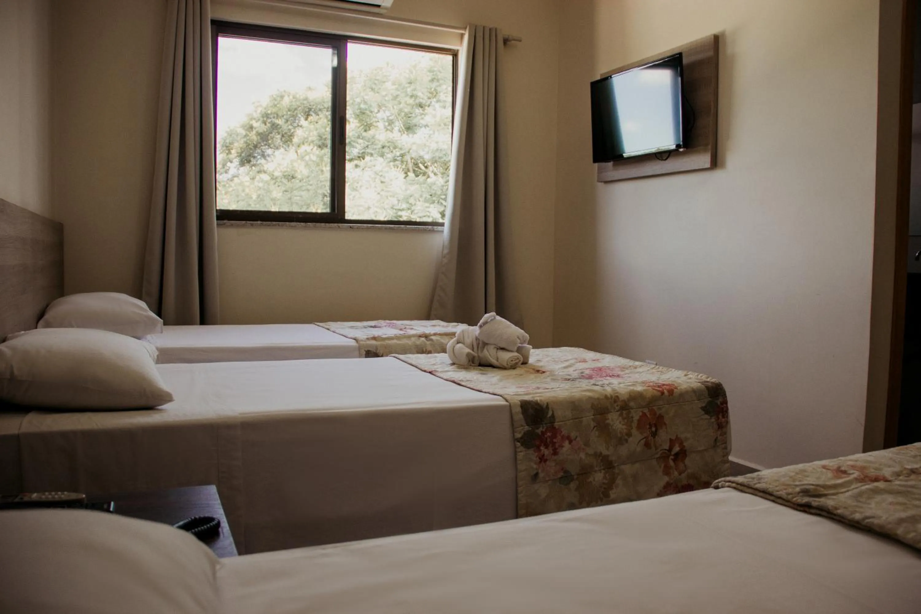 Bed in Rede Andrade Biton