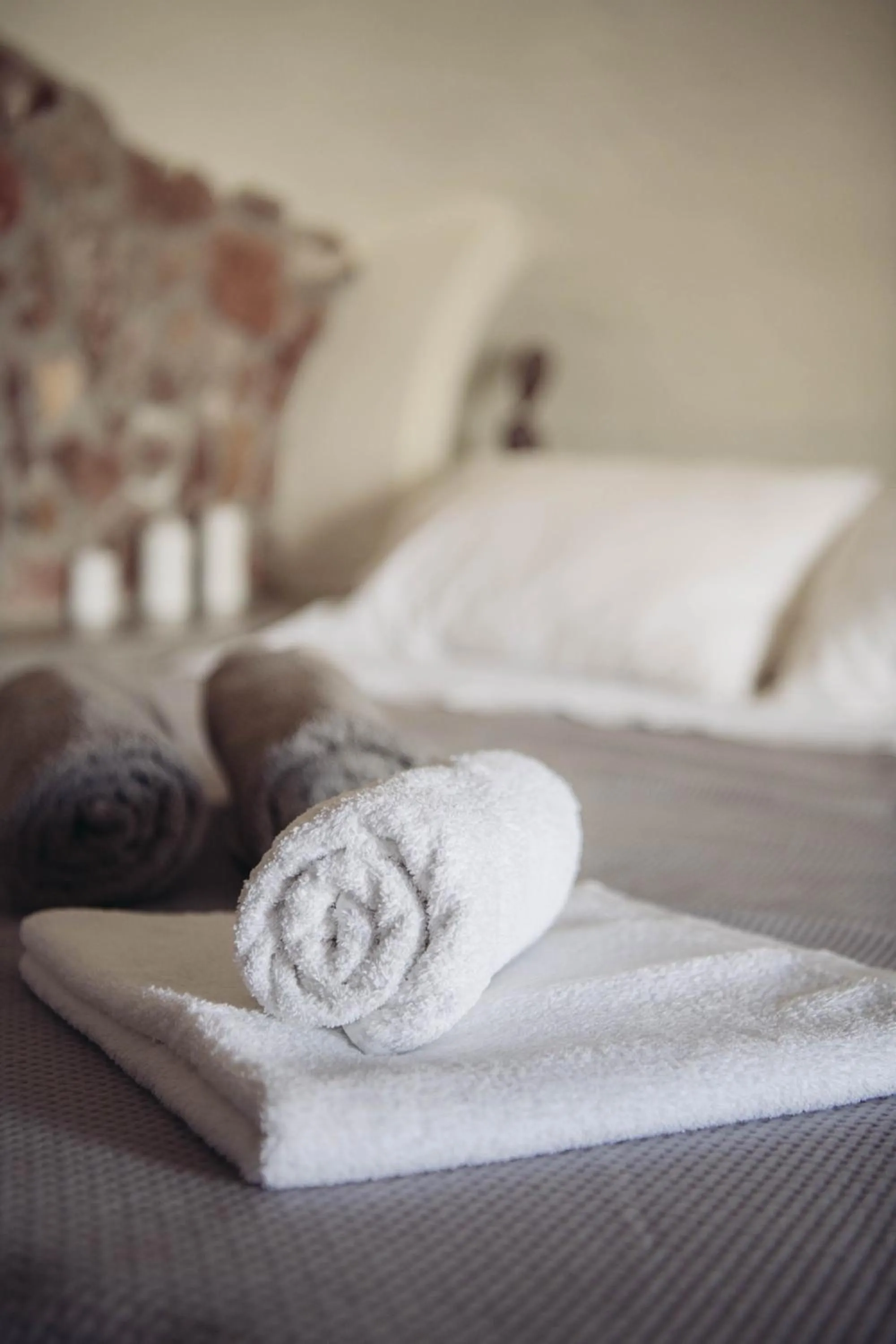 Bed in Santorini Villas