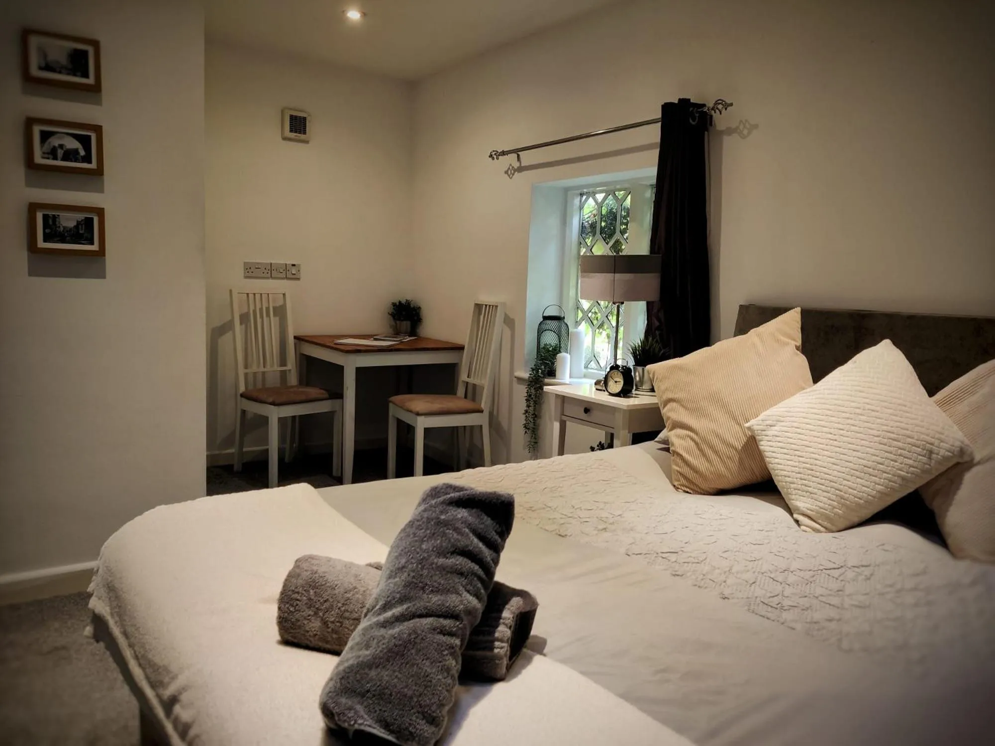 Hursley Rooms - The Dolphin