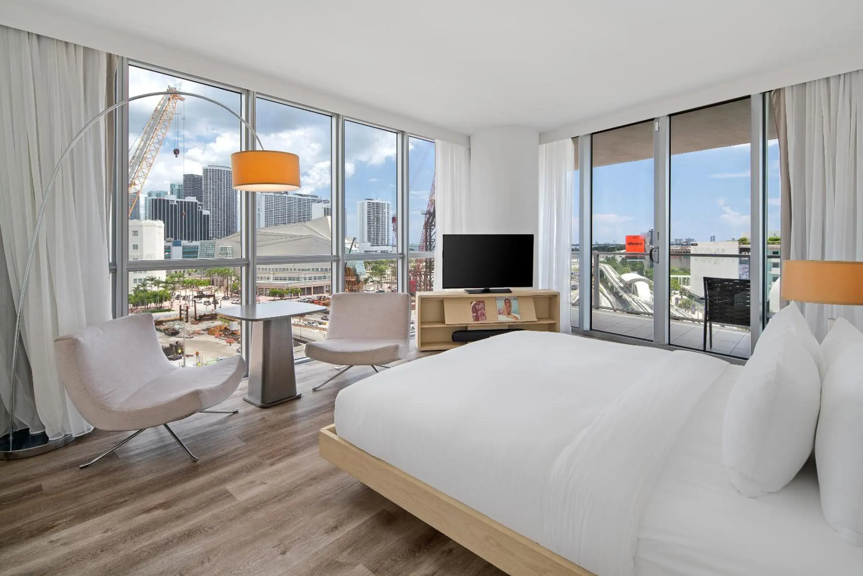 Corner Bay View Jr Suite King with Balcony in The Grayson Hotel Miami Downtown Corner Bay View Jr Suite King with Balcony in The Grayson Hotel Miami Downtown