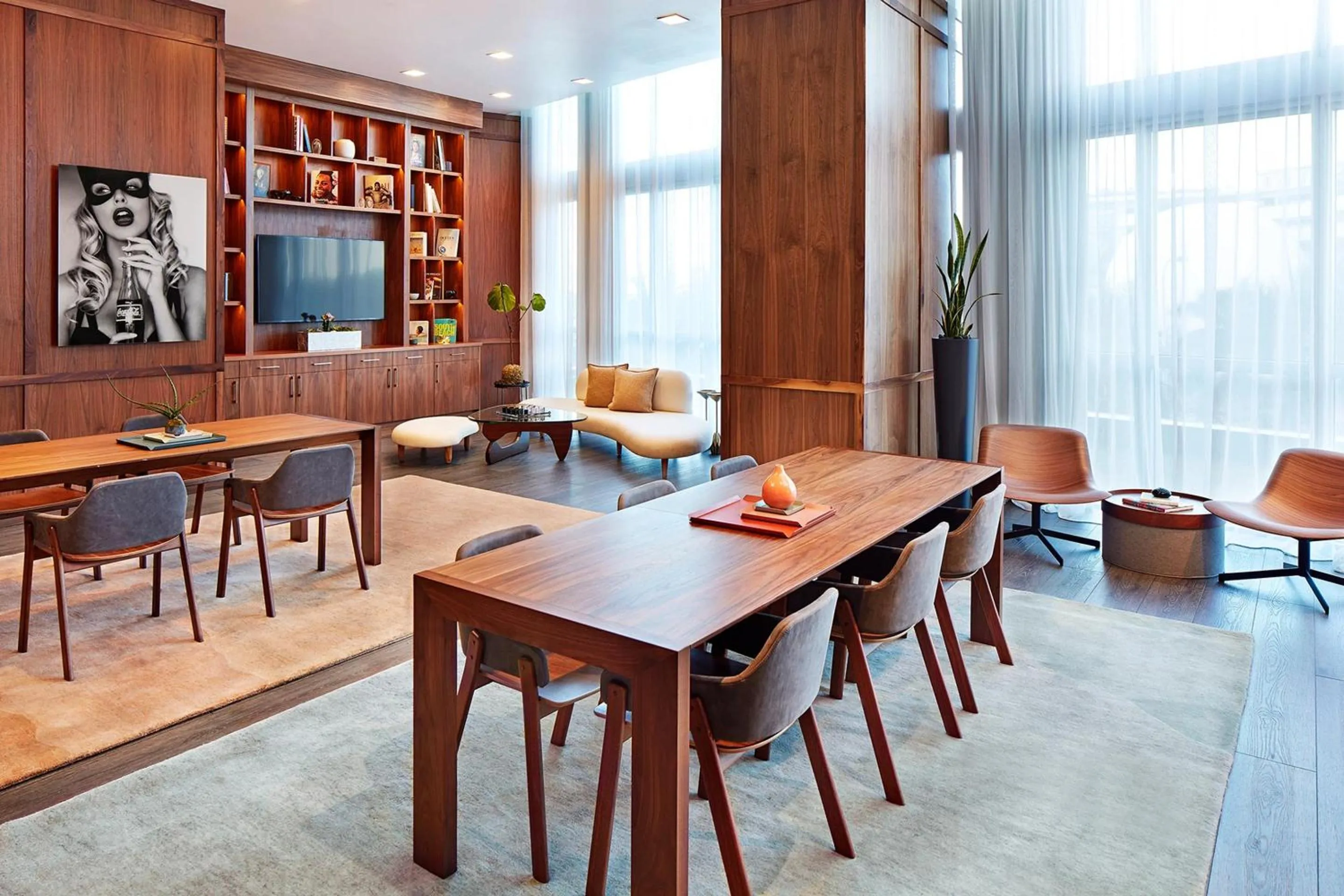 Library in The Grayson Hotel Miami Downtown