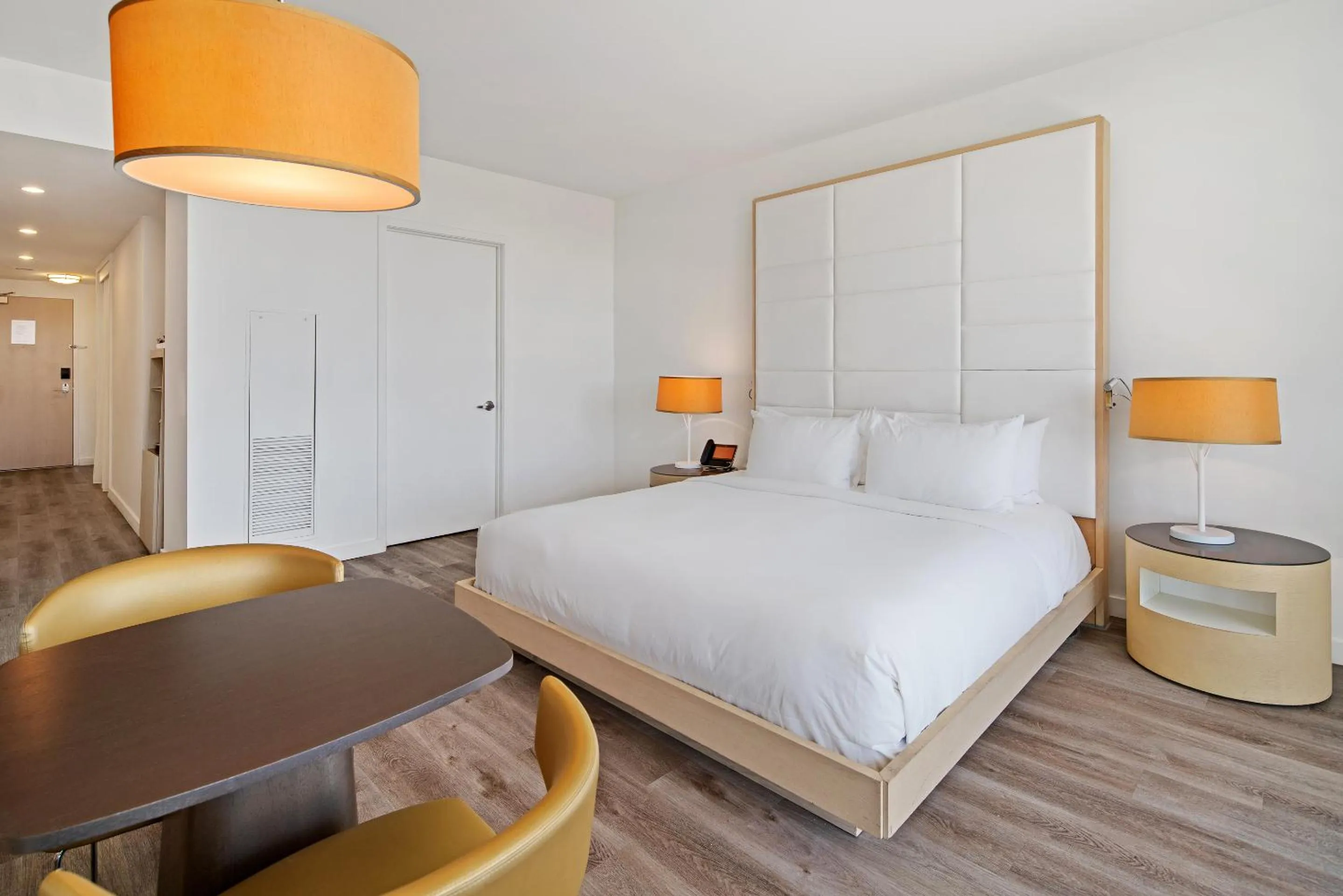 Bed in The Grayson Hotel Miami Downtown