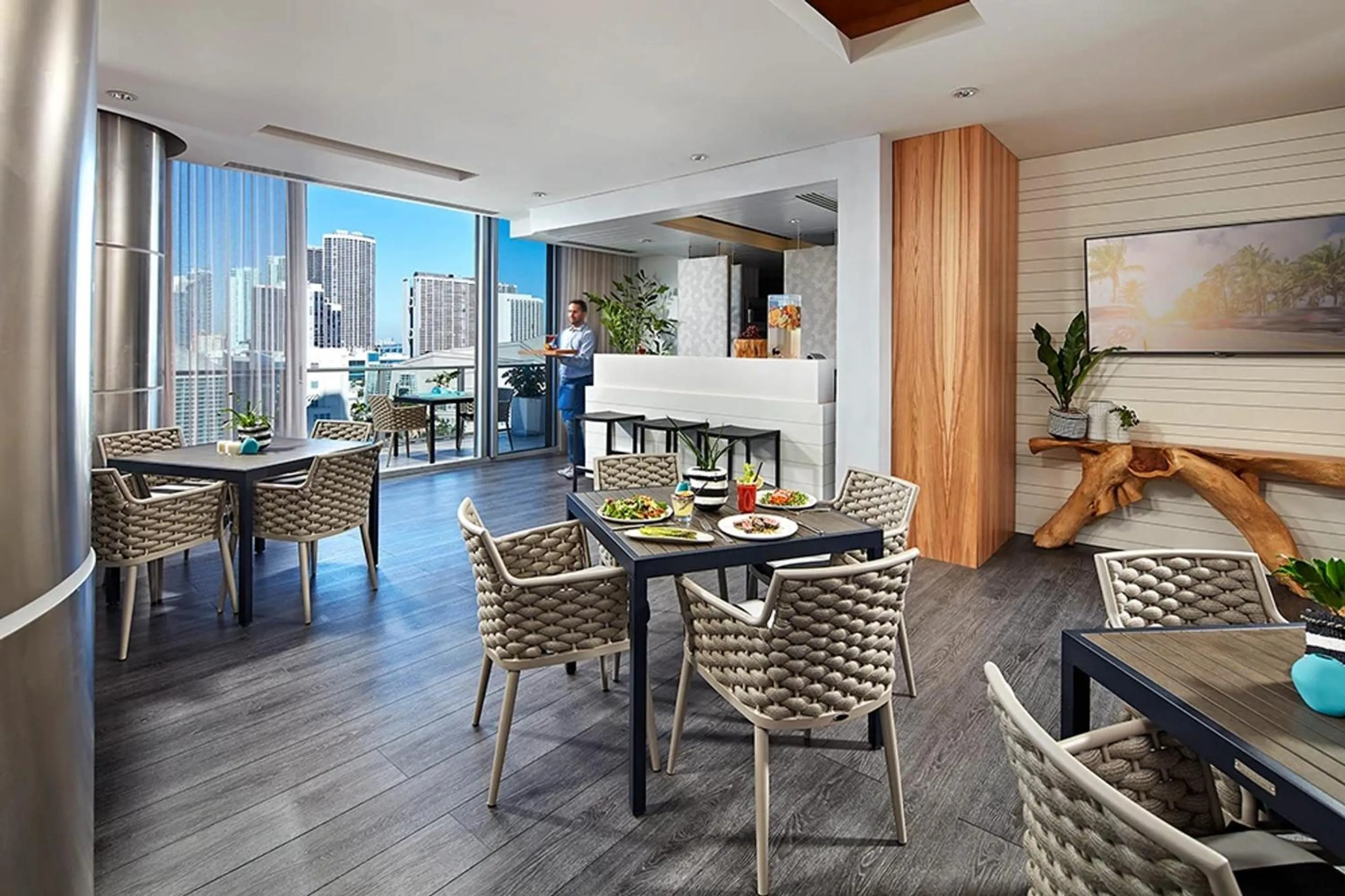 Restaurant/places to eat in The Grayson Hotel Miami Downtown