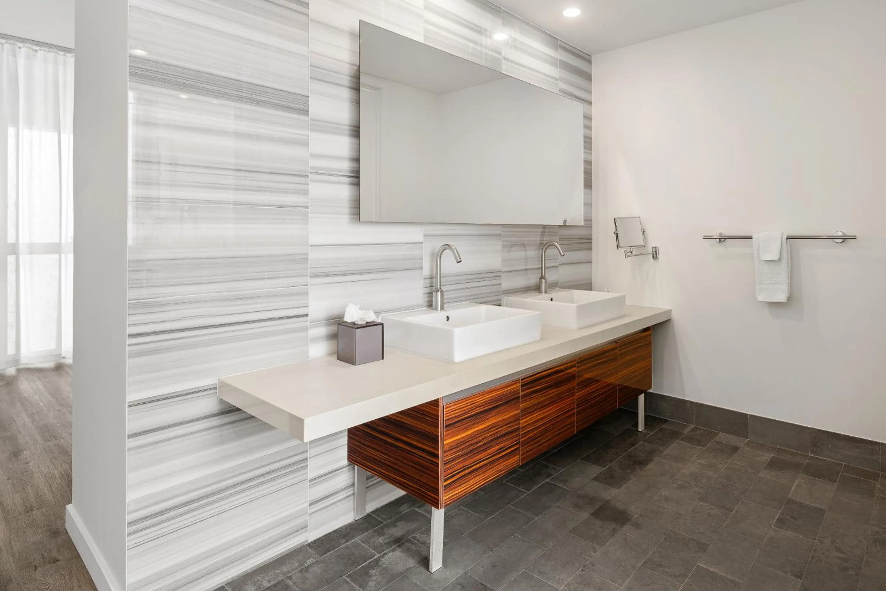 Bathroom in The Grayson Hotel Miami Downtown