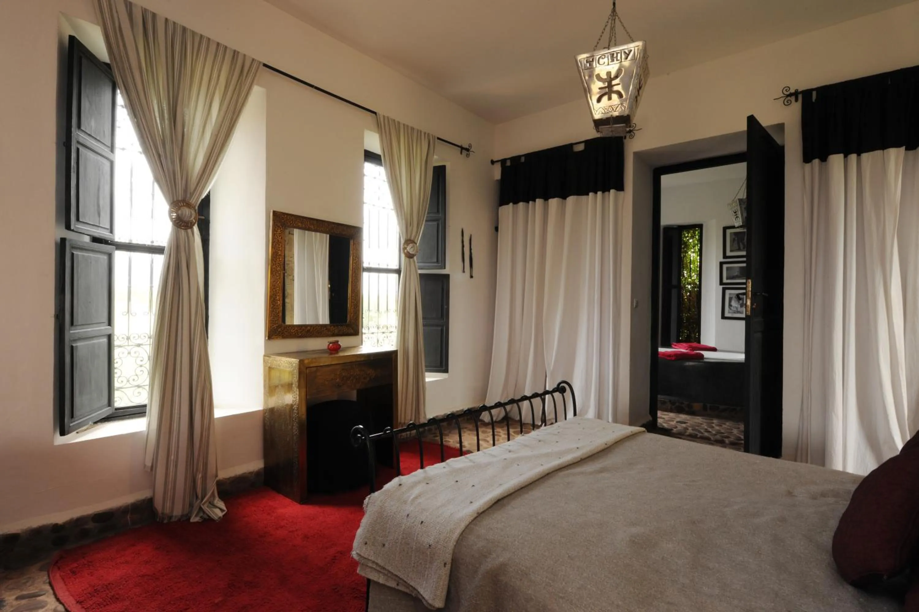 Bedroom, Bed in Fawakay Villas