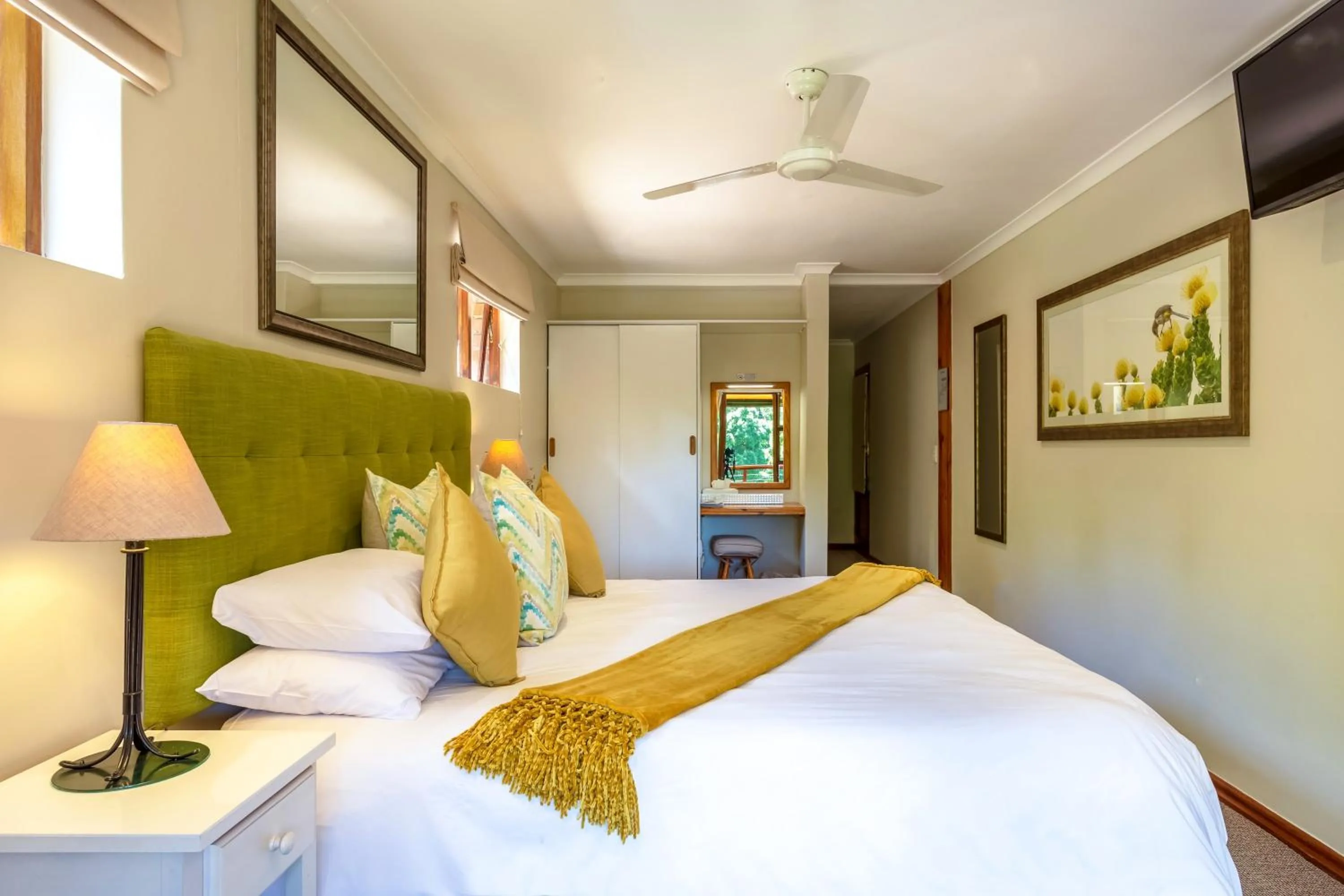 Bed in Pumula Lodge 4 Star Guesthouse Knysna