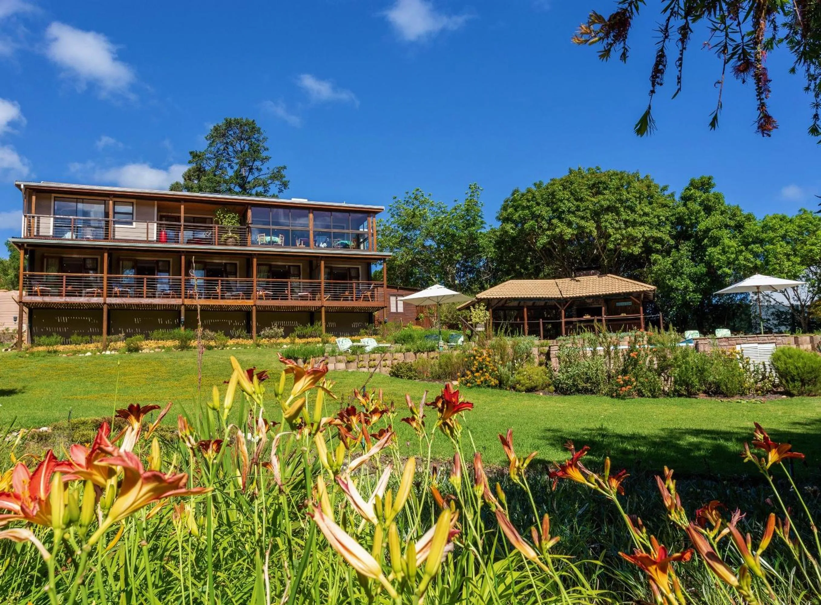 Property building in Pumula Lodge 4 Star Guesthouse Knysna