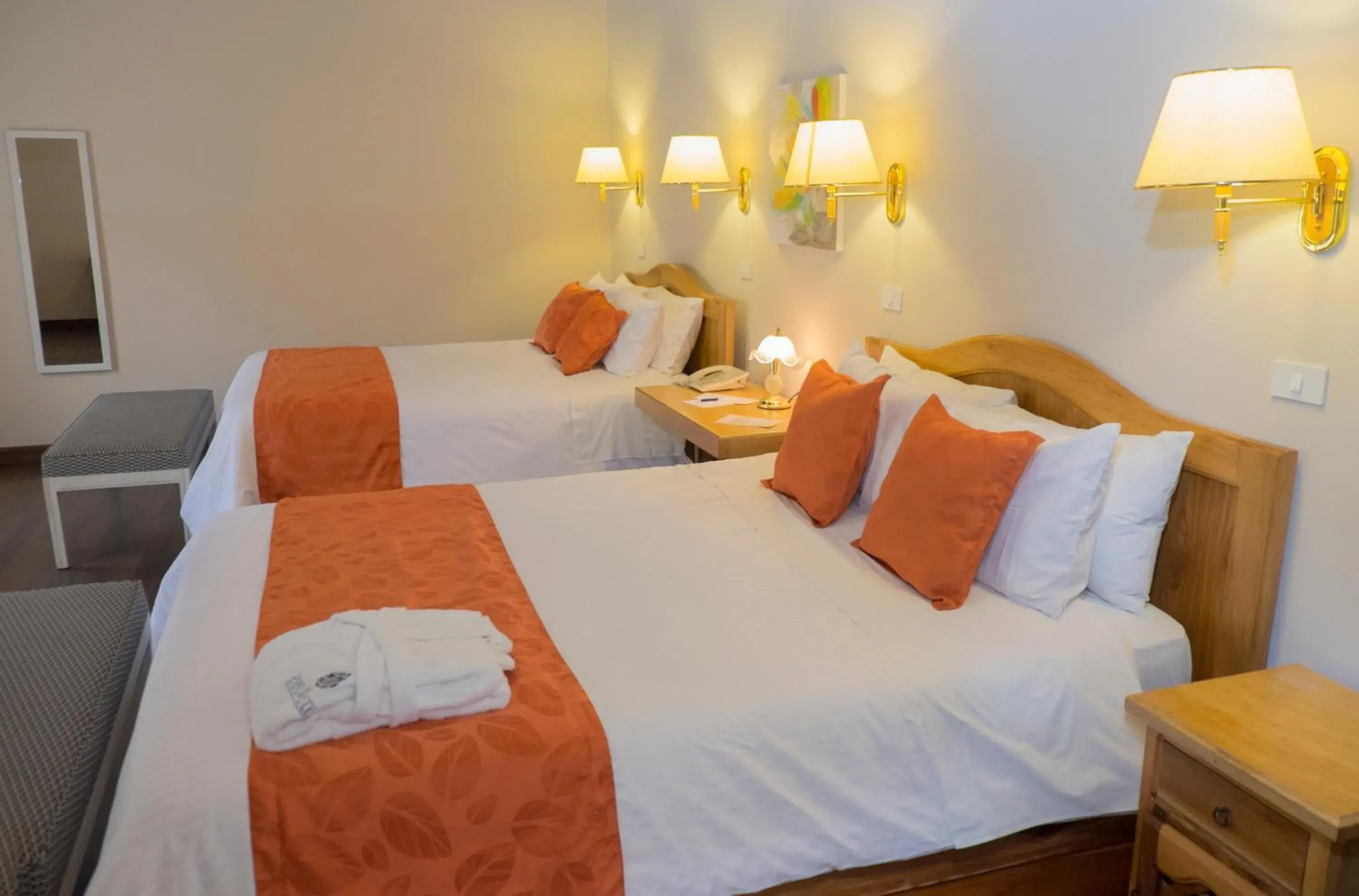 Twin Room in La Coupole Hotel Twin Room in La Coupole Hotel