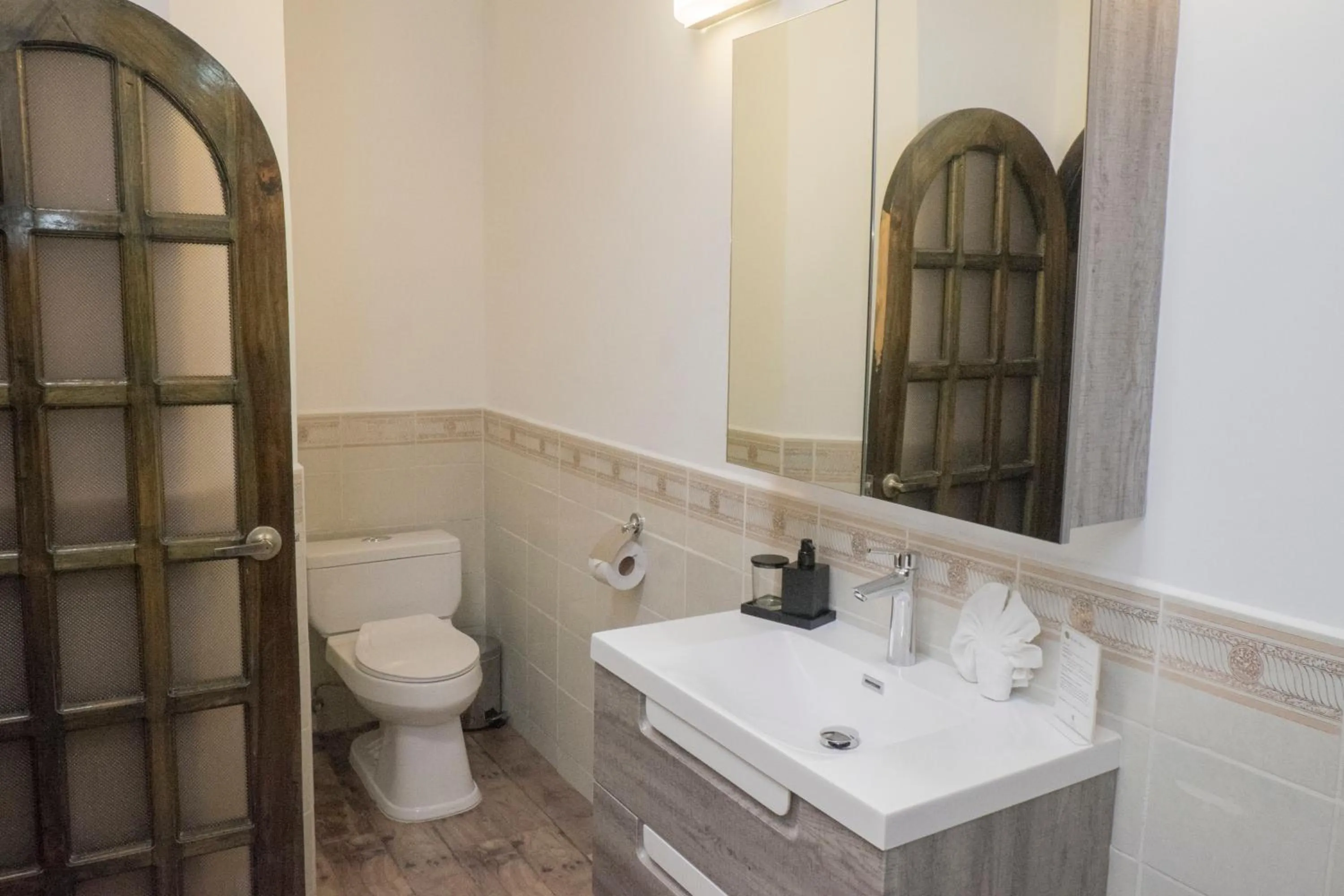 Bathroom in La Coupole Hotel