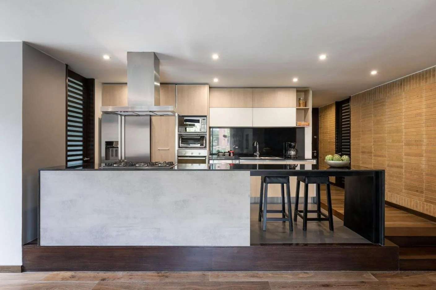 Kitchen or kitchenette in Attik Luxury Apts